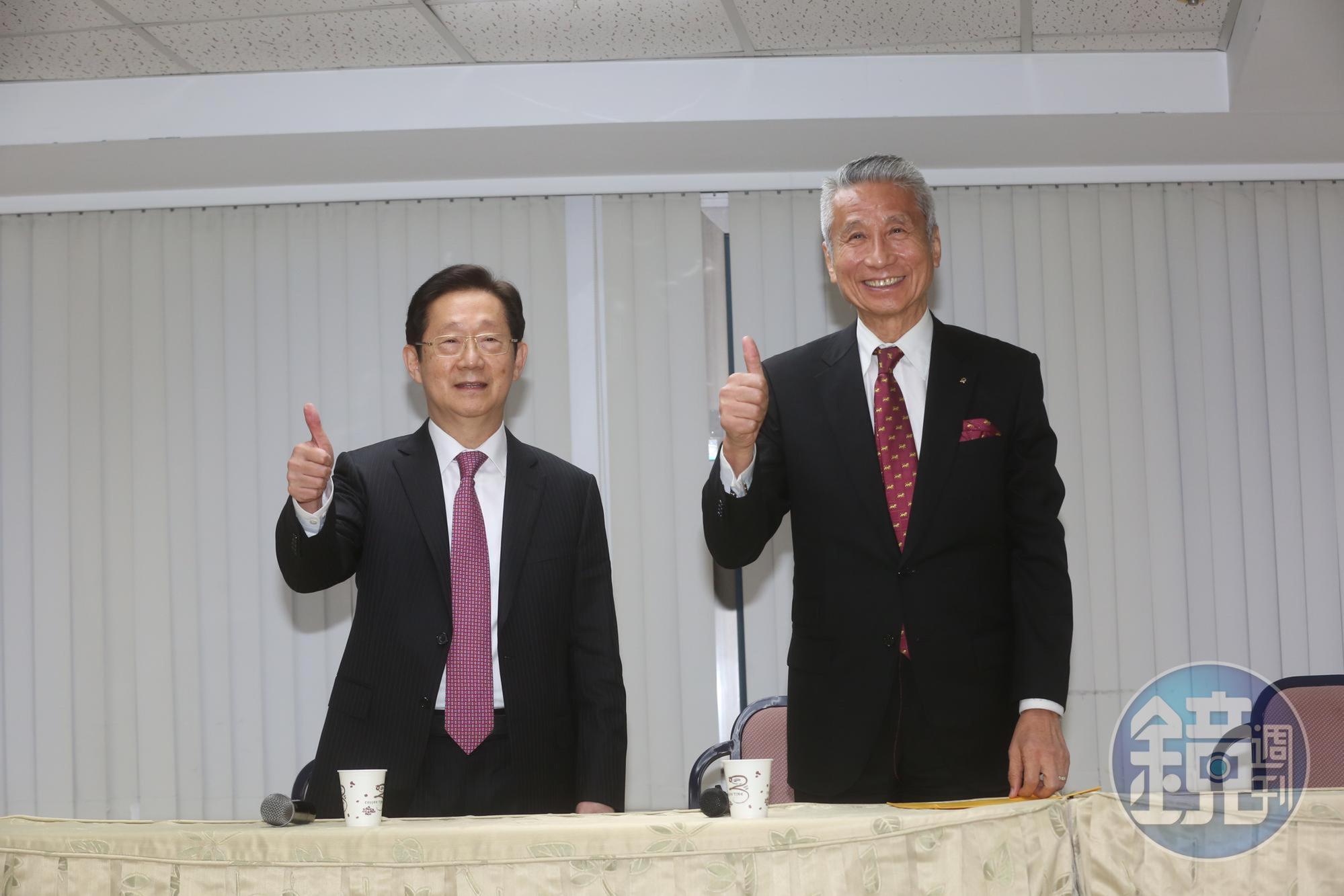 林文淵(左)與王光祥(右)一同出席記者會,並駁斥賣股一說。
