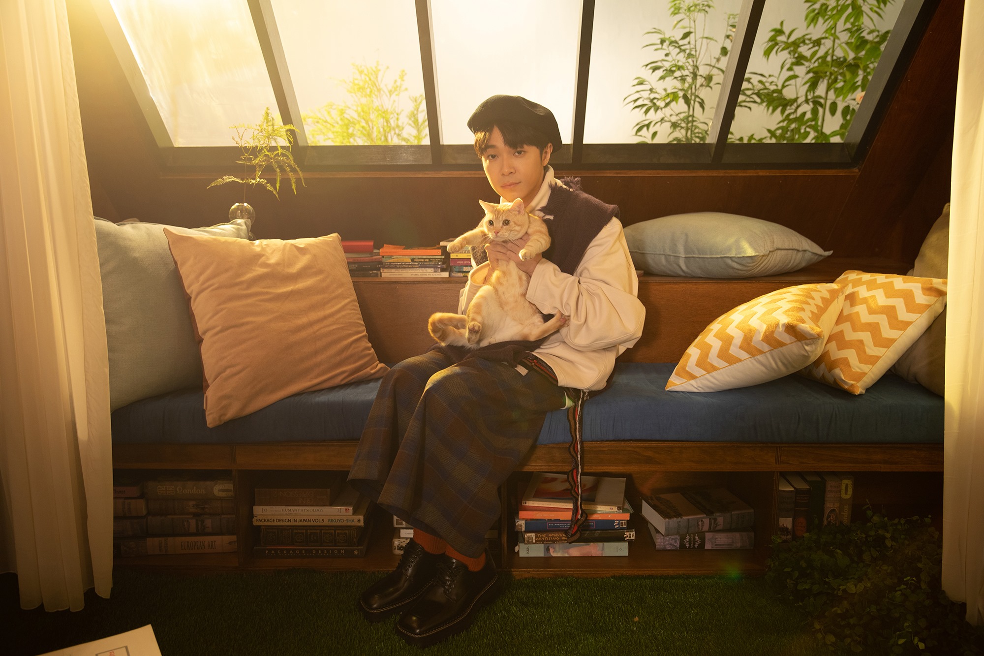 吳青峰昨（2日）IG發文，訴說粉絲們「不理性」的陌生訊息讓他及小幫手不堪其擾。（翻攝自吳青峰臉書）