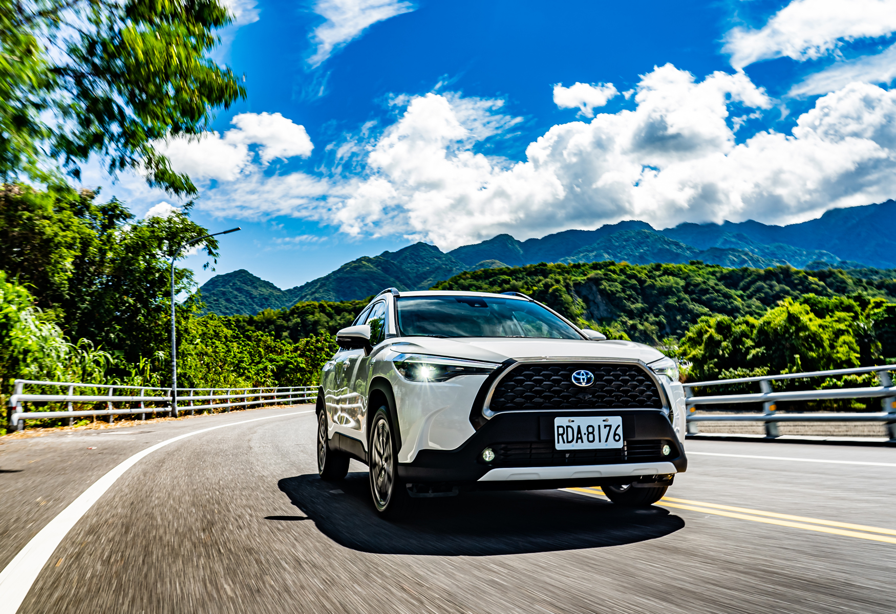 【鏡試駕】最大公約數！TOYOTA Corolla Cross Hybrid 旗艦型