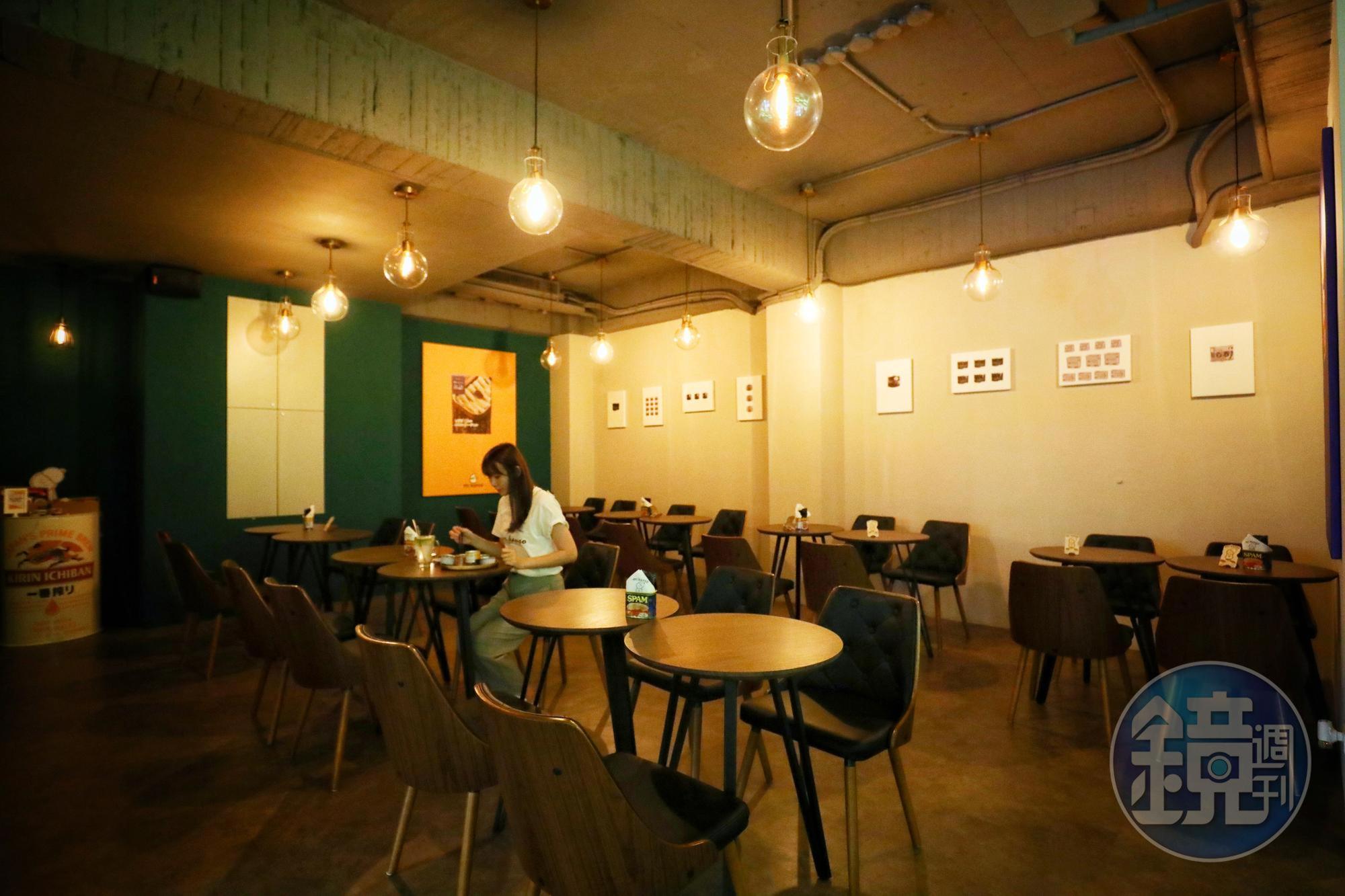 除了可以把罐頭買回家，mr. kanso仁愛店也提供現場罐頭下酒菜的即食服務。（攝影：何宗昇）