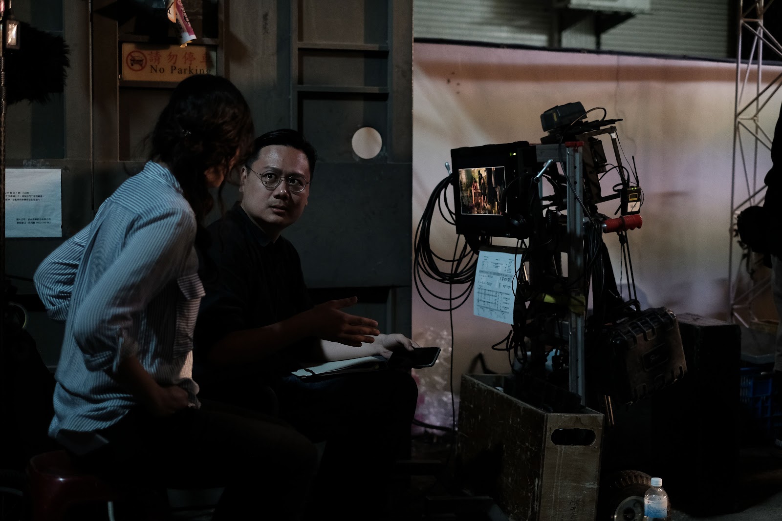 許承傑（右）今年以第一部電影《孤味》入圍金馬獎最佳新導演、改編劇本等6項獎。（威視提供）