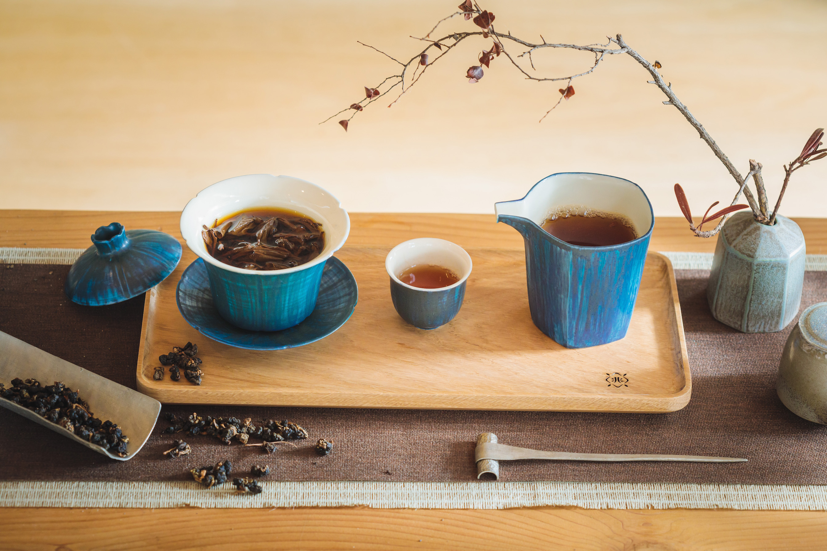 「木黑紅玉」紅茶帶有木質調、薄荷及肉桂香氣。（320元／份）