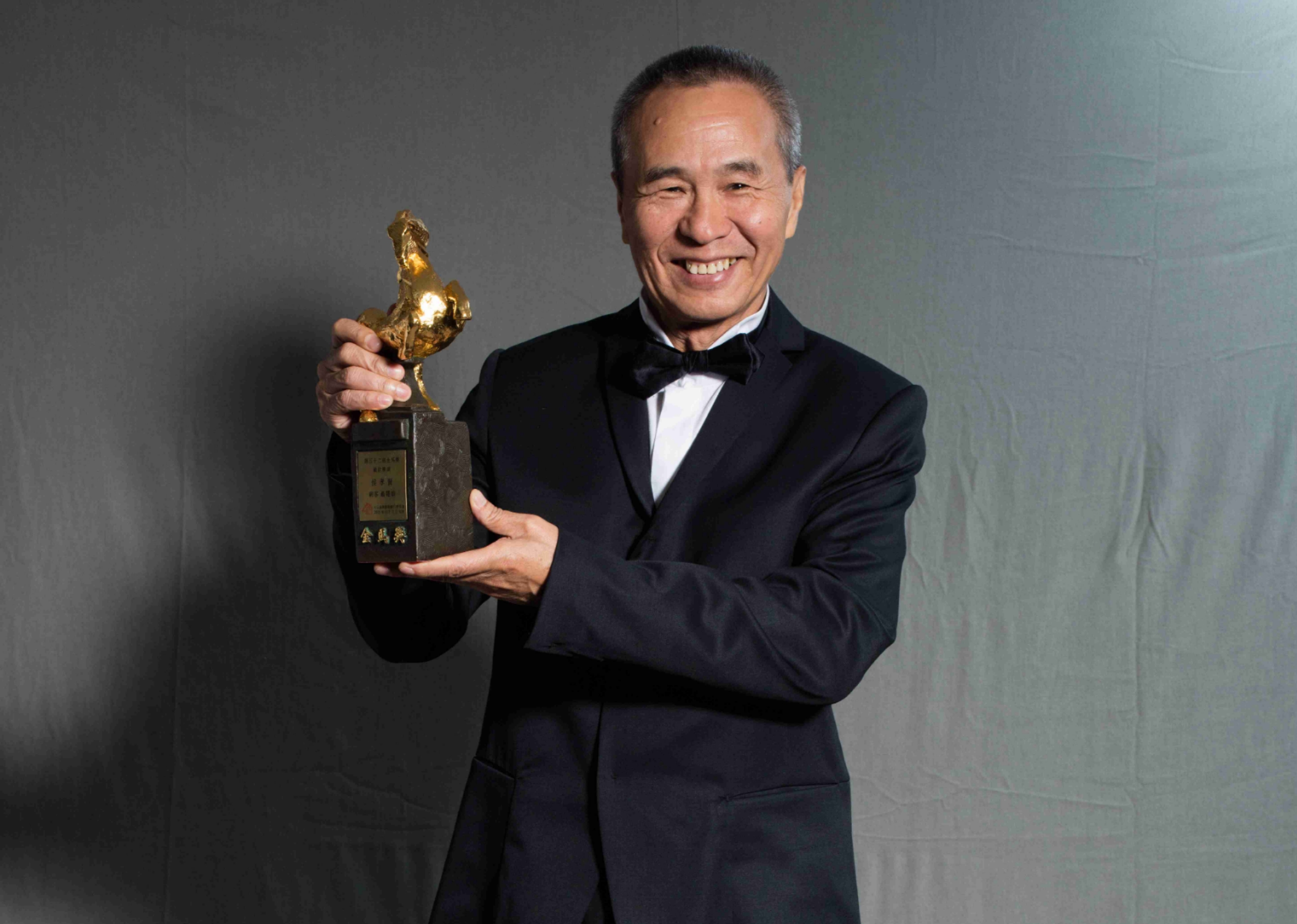 國際名導侯孝賢今年獲頒金馬終身成就獎，卻傳出他疑似罹患帕金森氏症傳言。（金馬執委會提供）