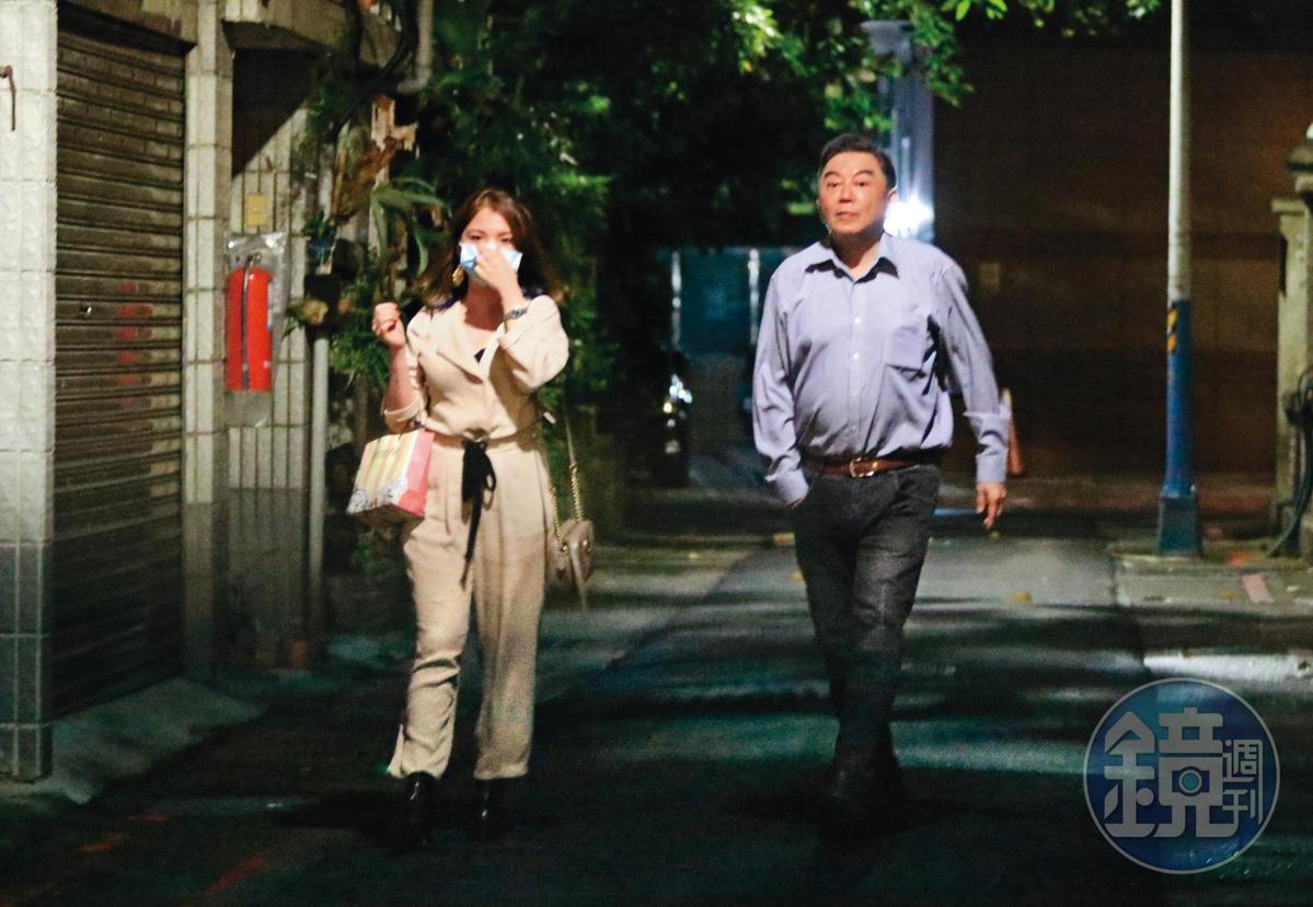 高國華帶著濃妝妹進家門，被疑被背叛婚姻。（資料照）