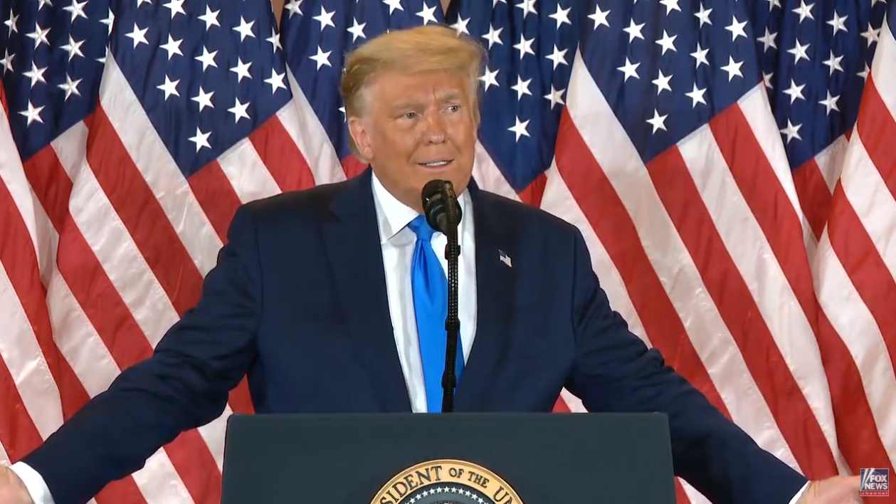 川普稍早針對目前的選舉結果發表感言，表示他們已經準備好要大肆慶祝了。（翻攝自Fox News YouTube）