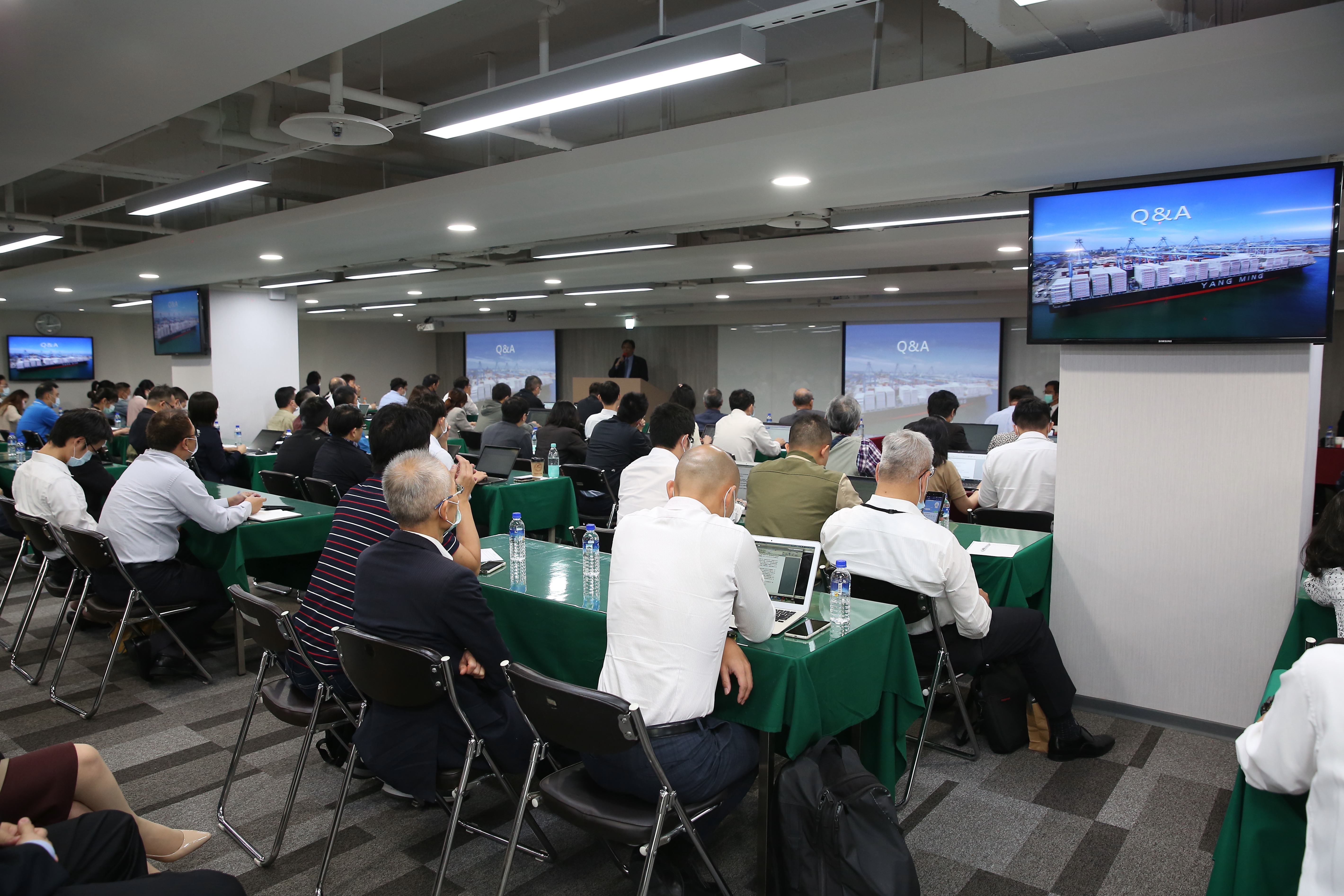 陽明海運舉辦法說，機構法人、投資大戶皆對未來營運表現濃厚興趣。