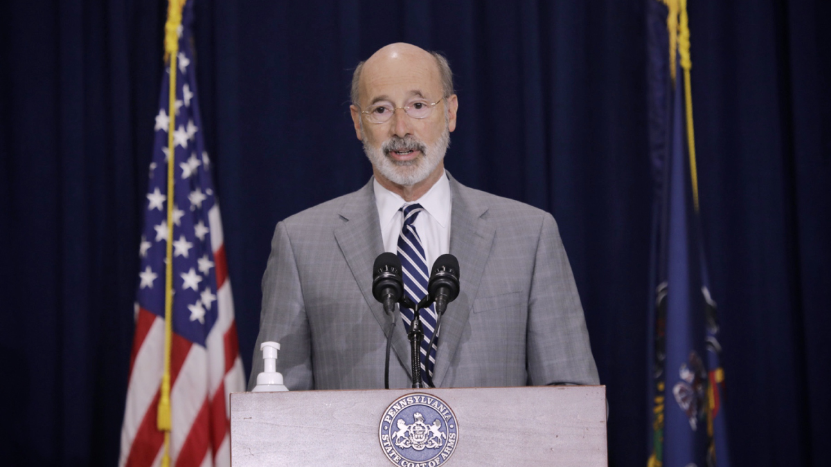 川普（Donald Trump）陣營質疑「開票不透明」恐對賓州提出法律訴訟，以停止計票，賓州州長沃爾夫（Tom Wolf，圖）回應「開票過程從沒像現在一樣那麼透明」。（翻攝自Governor Tom Wolf Twitter）