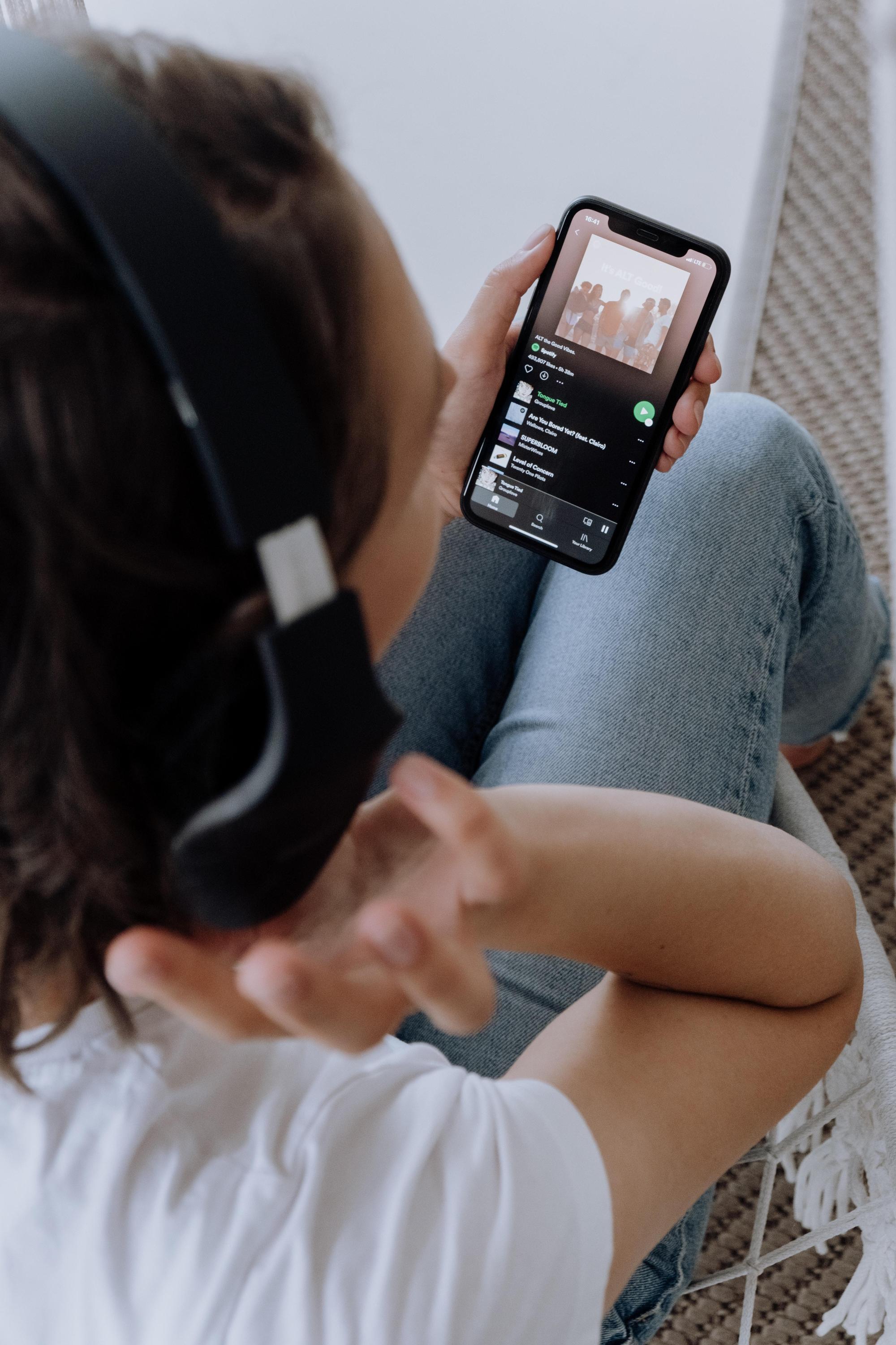 包括Spotify等外國線上串流平台未來都可能得進行加拿大商品投資。(示意圖,pexels)