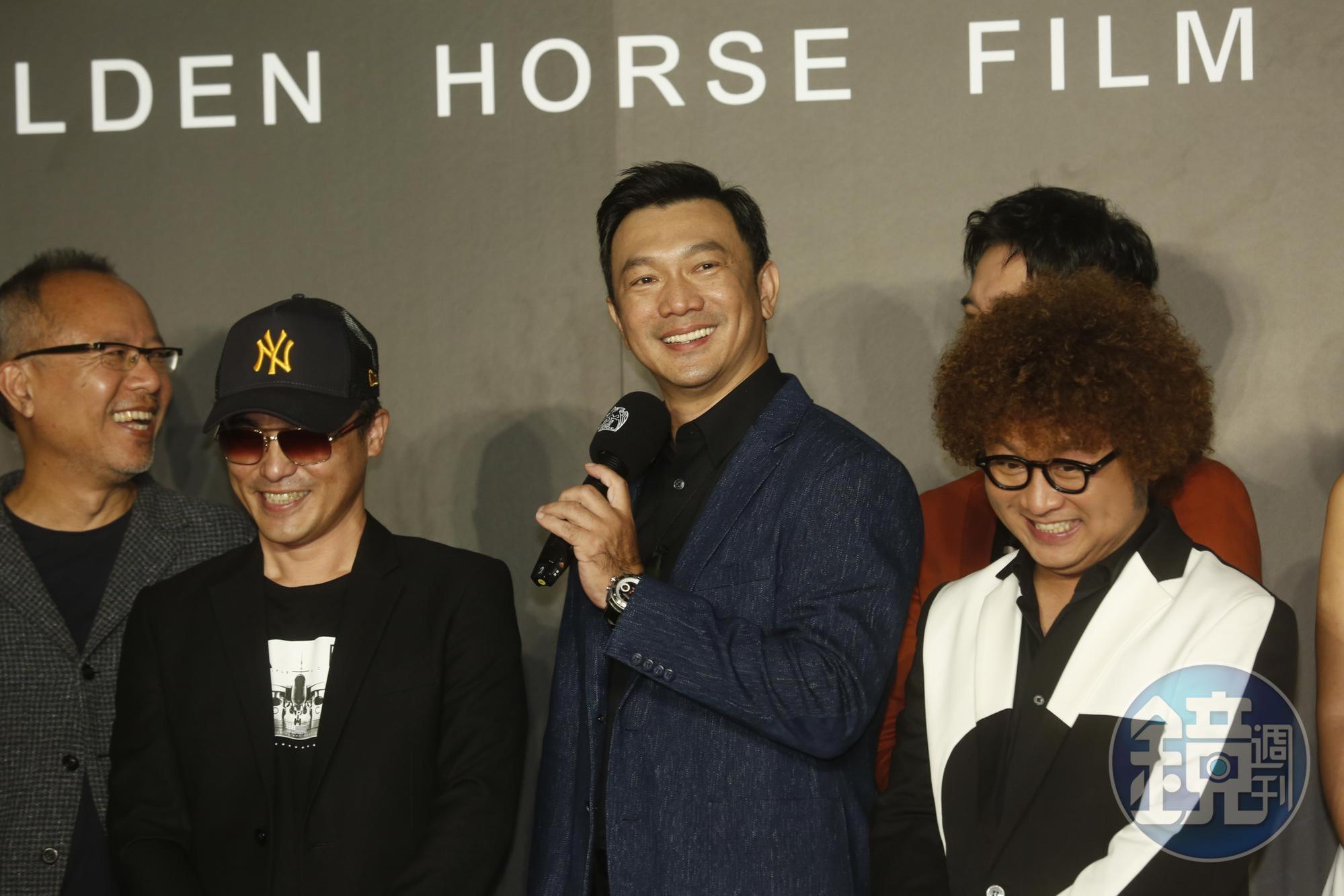 《同學麥娜絲》取材自導演黃信堯自己的人生故事，一舉入圍9項金馬獎。