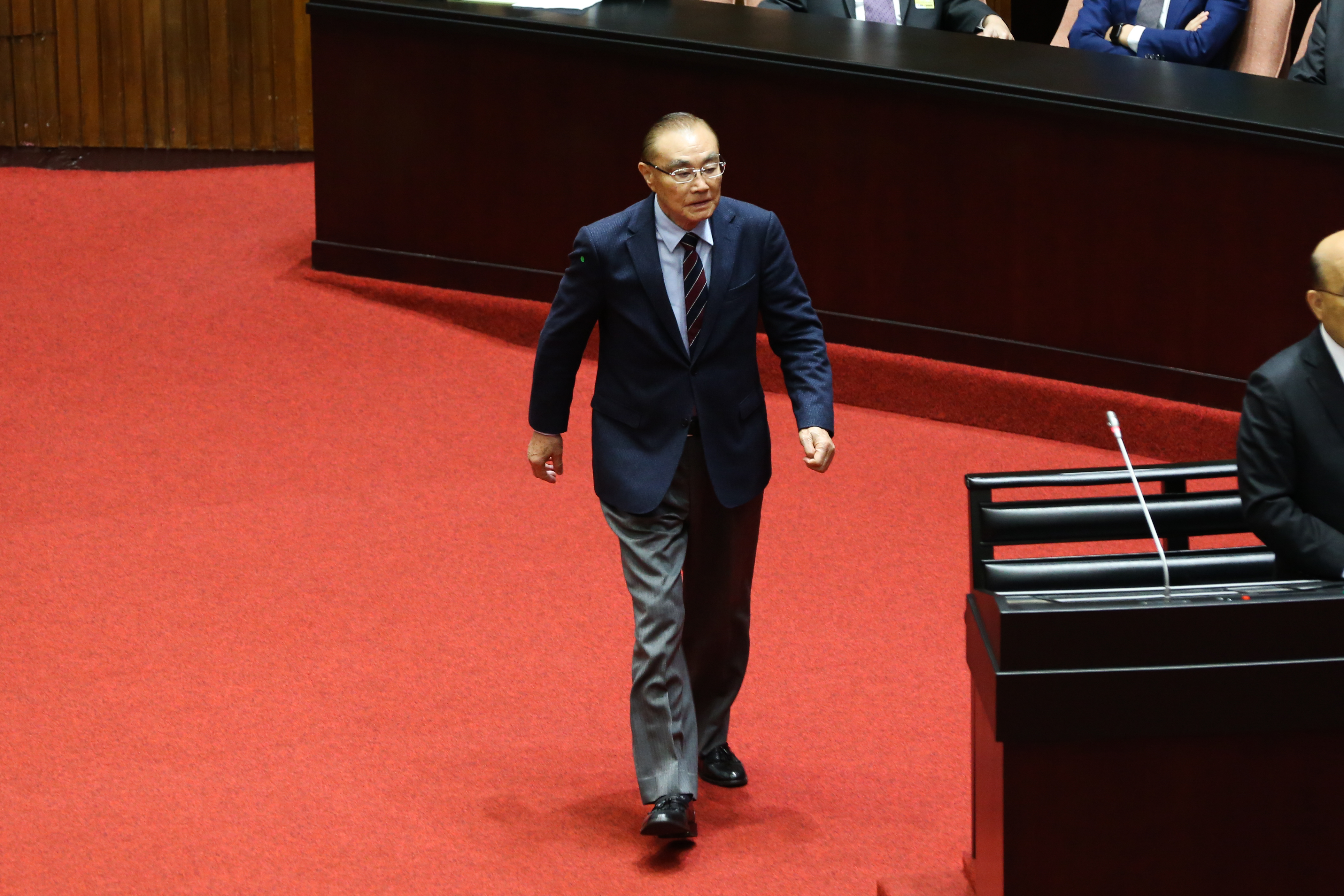 對於昨日的立院衝突，馮世寬表示「部隊遭受羞辱，一定會反擊。」（本刊資料照）