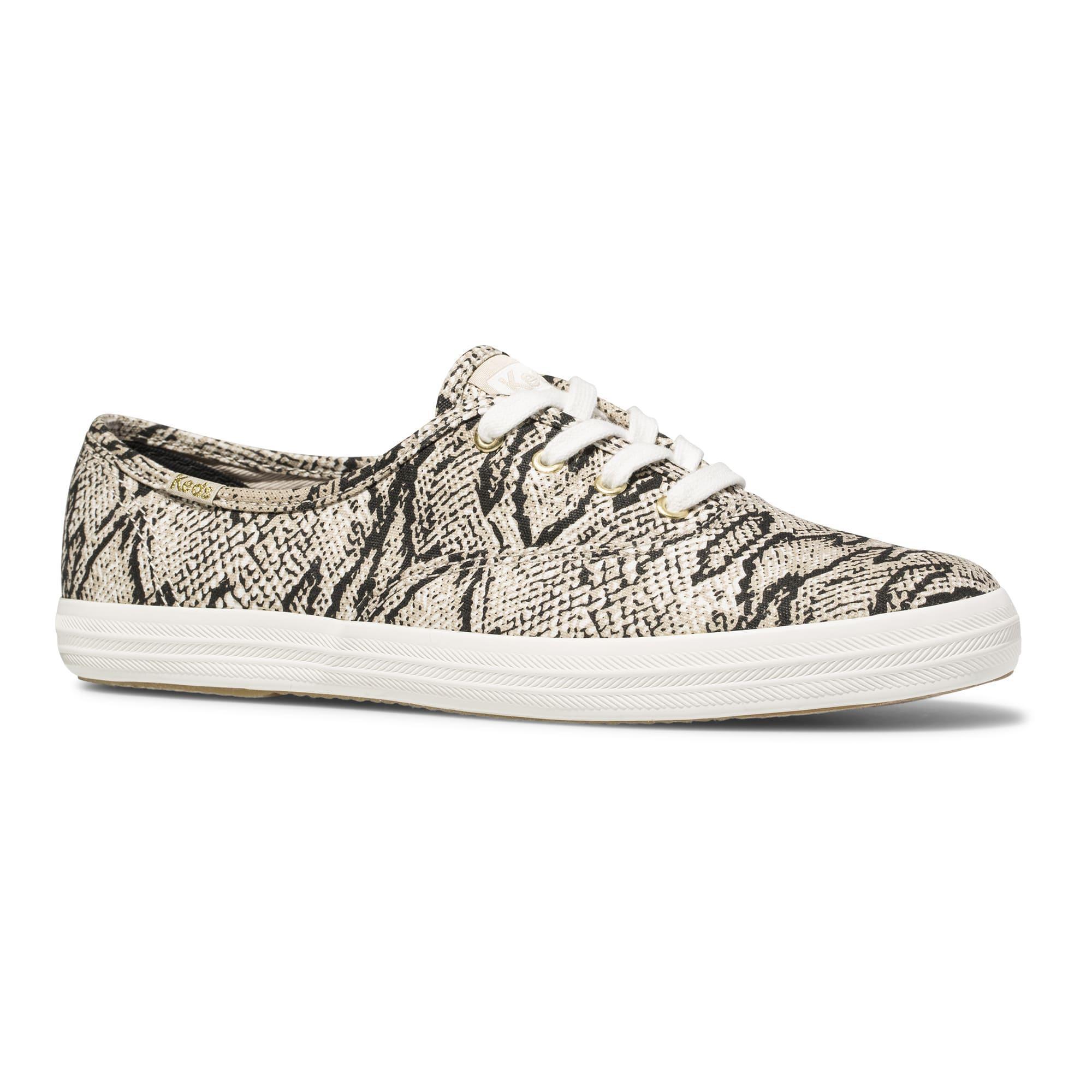蛇紋帆布CHAMPION休閒鞋 NT$1,890。（Keds提供）