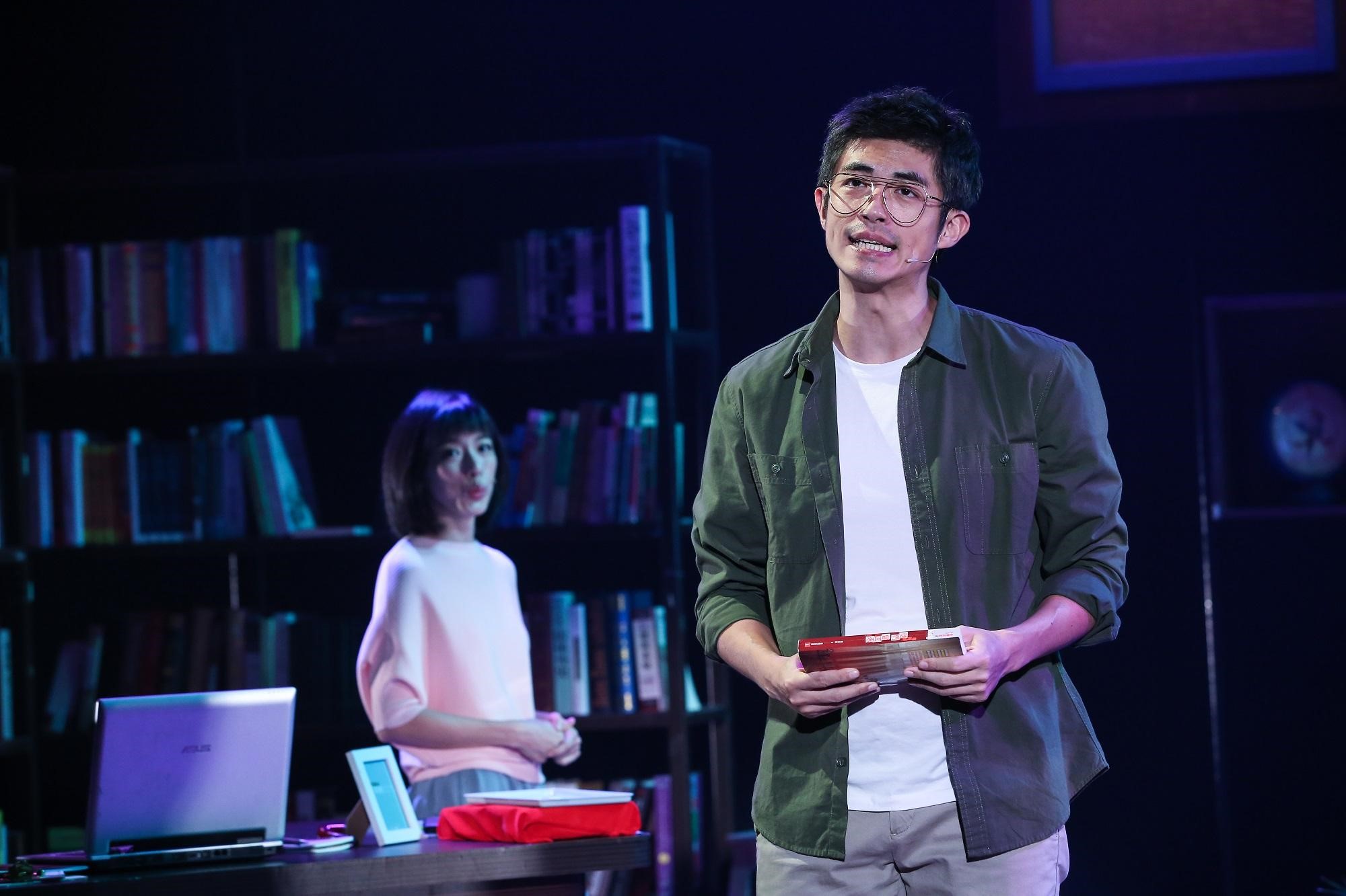 《不讀書俱樂部》音樂劇累積演出84場，今年10月推出第3集，由梁正群（右）擔任男主角。