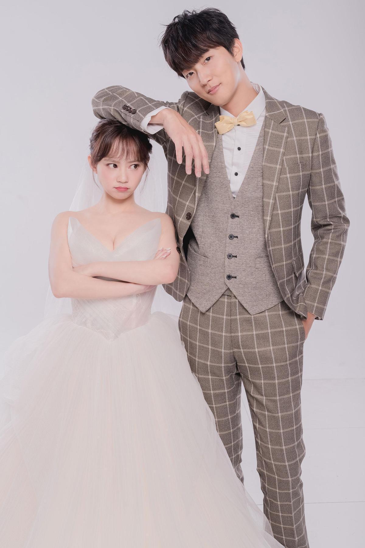 許書豪與女友結束13年愛情長跑，先在國內登記結婚，日後再補辦婚禮。（上行娛樂提供）