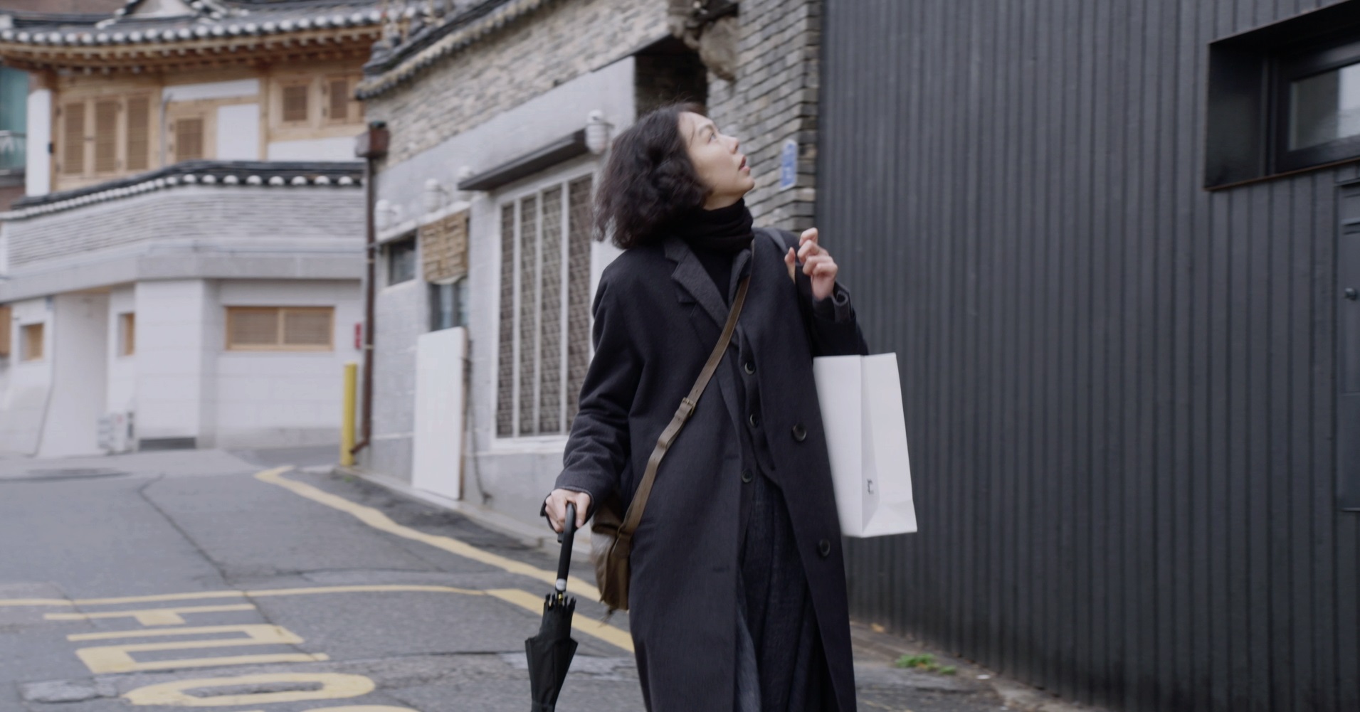 洪常秀導演新片《逃亡的女人》依然以金珉禧作為第一女主角。（可樂電影提供）