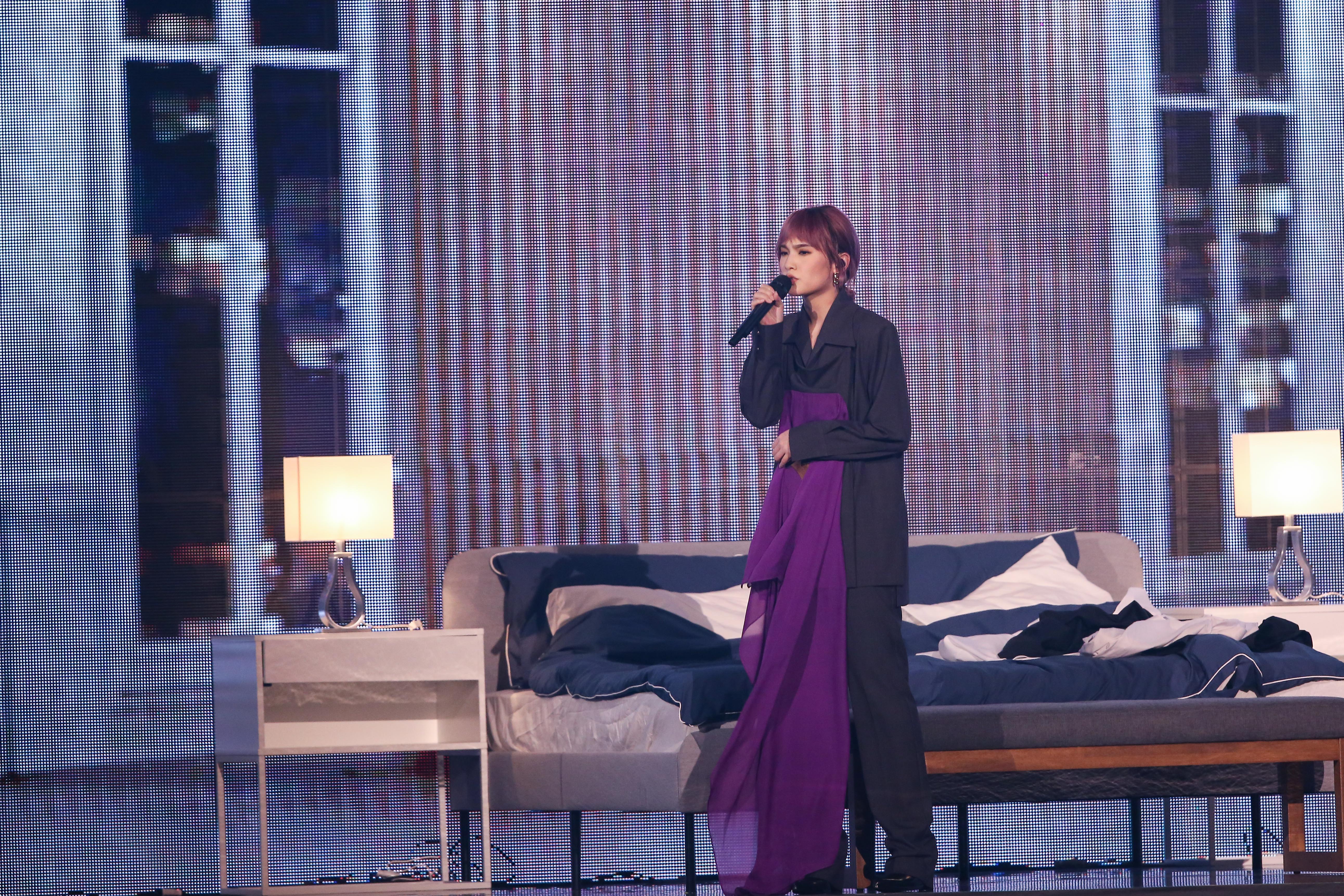 楊丞琳透露，黃鴻升（小鬼）約定要看11月7日的演唱會。