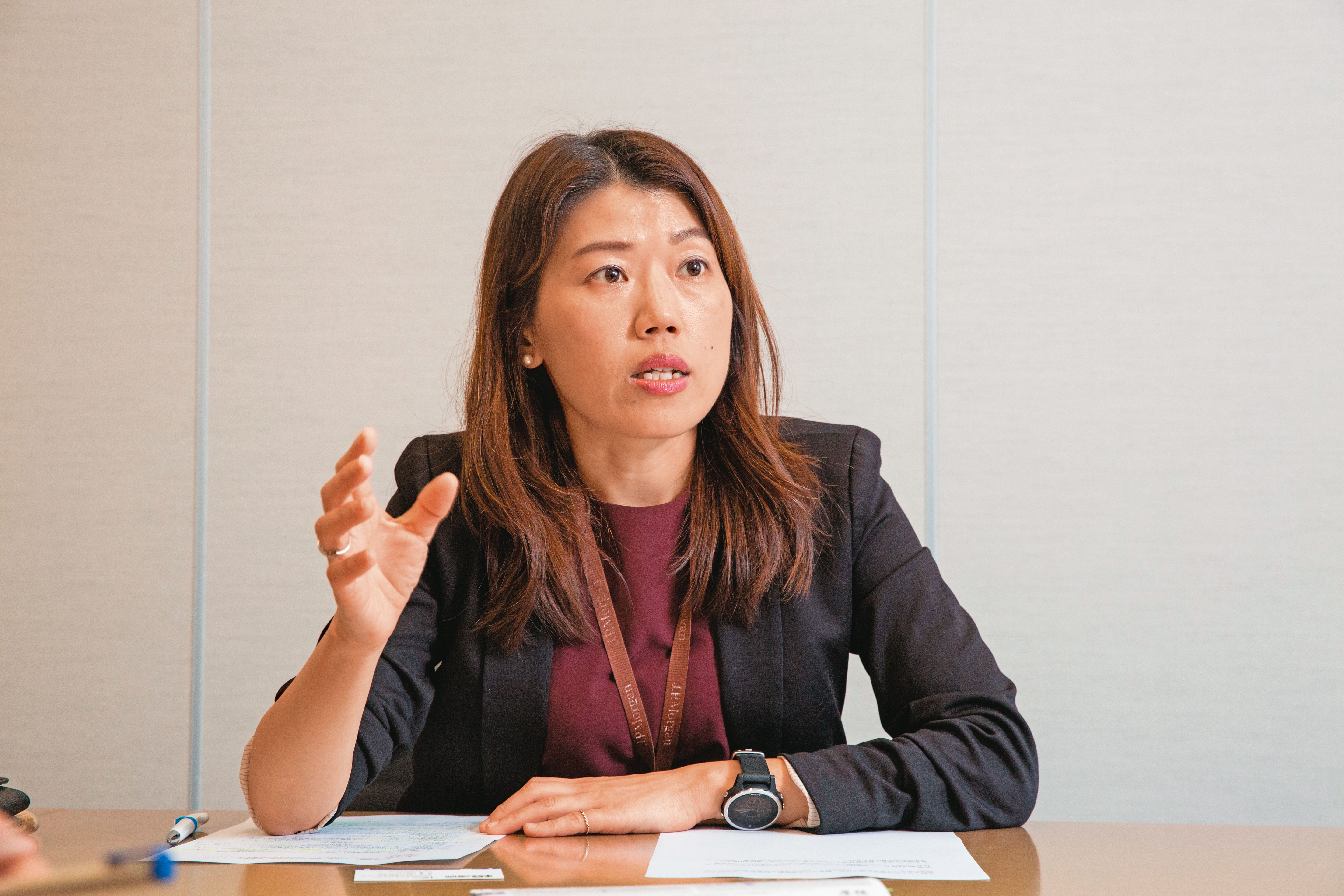 摩根投信環球市場策略師林雅慧表示,擔心市場震盪,可適度提升高評等債券的配置。