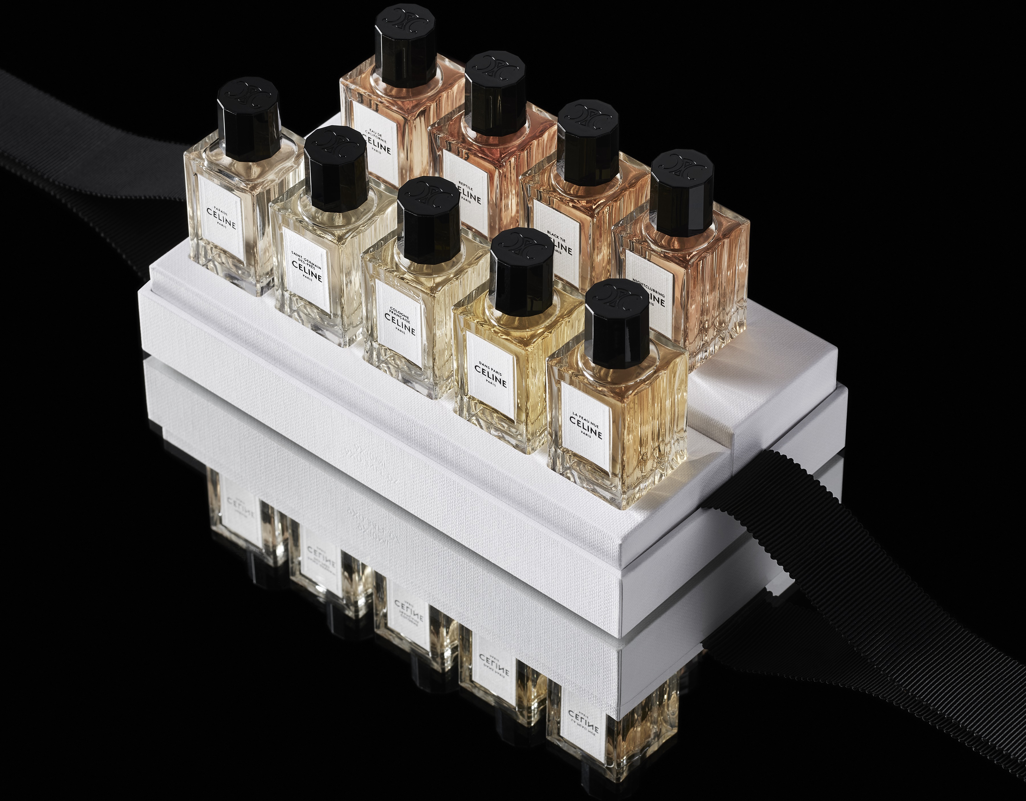 CELINE推出了迷你香水禮盒,共有9款不同香氣,每款10毫升裝。迷你香水禮盒 NT$11,000。(CELINE提供)