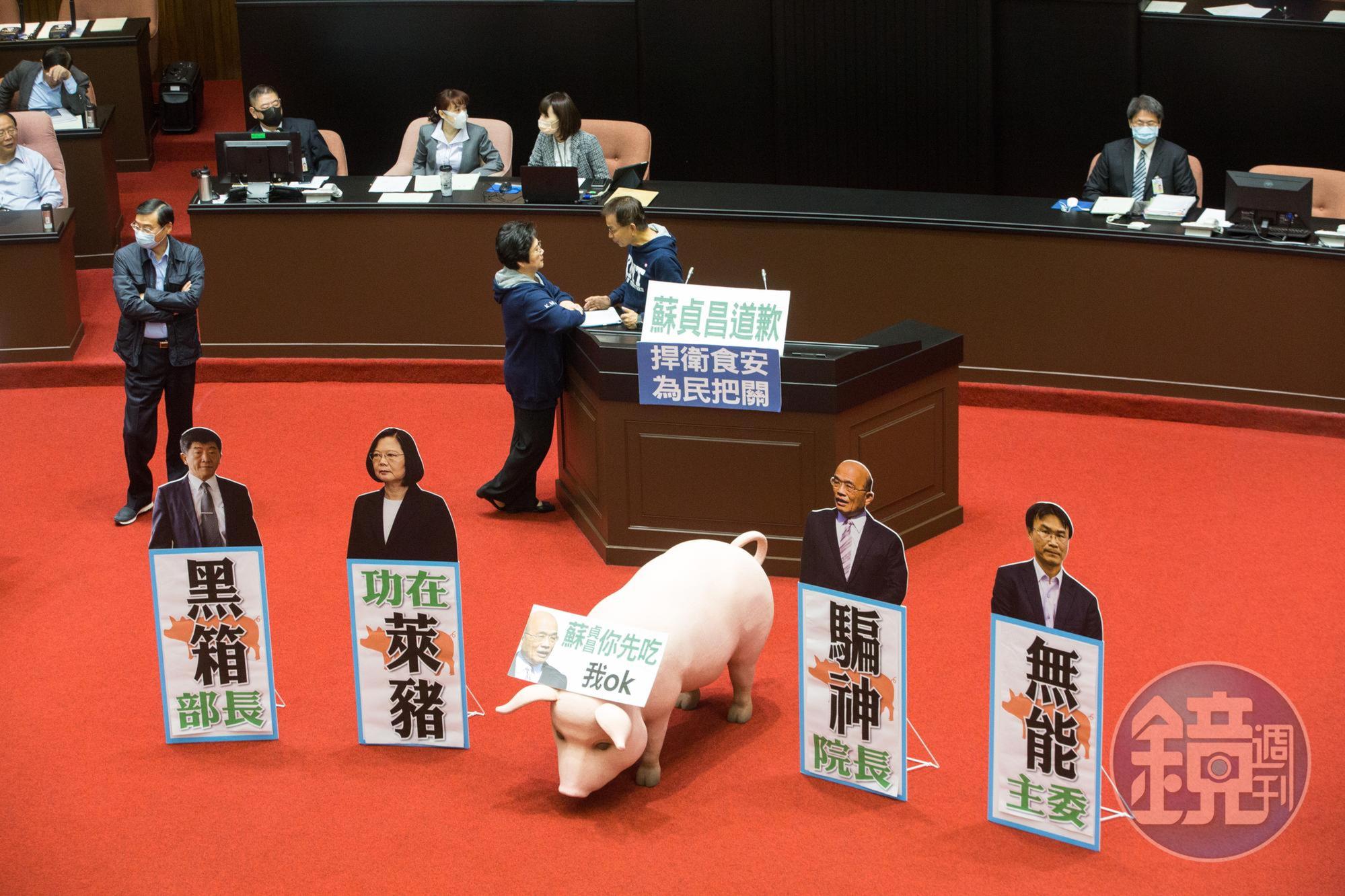 立法院國民黨團為美豬美牛議題杯葛蘇貞昌上台報告;圖為10月30日立法院情形。(本刊資料照)