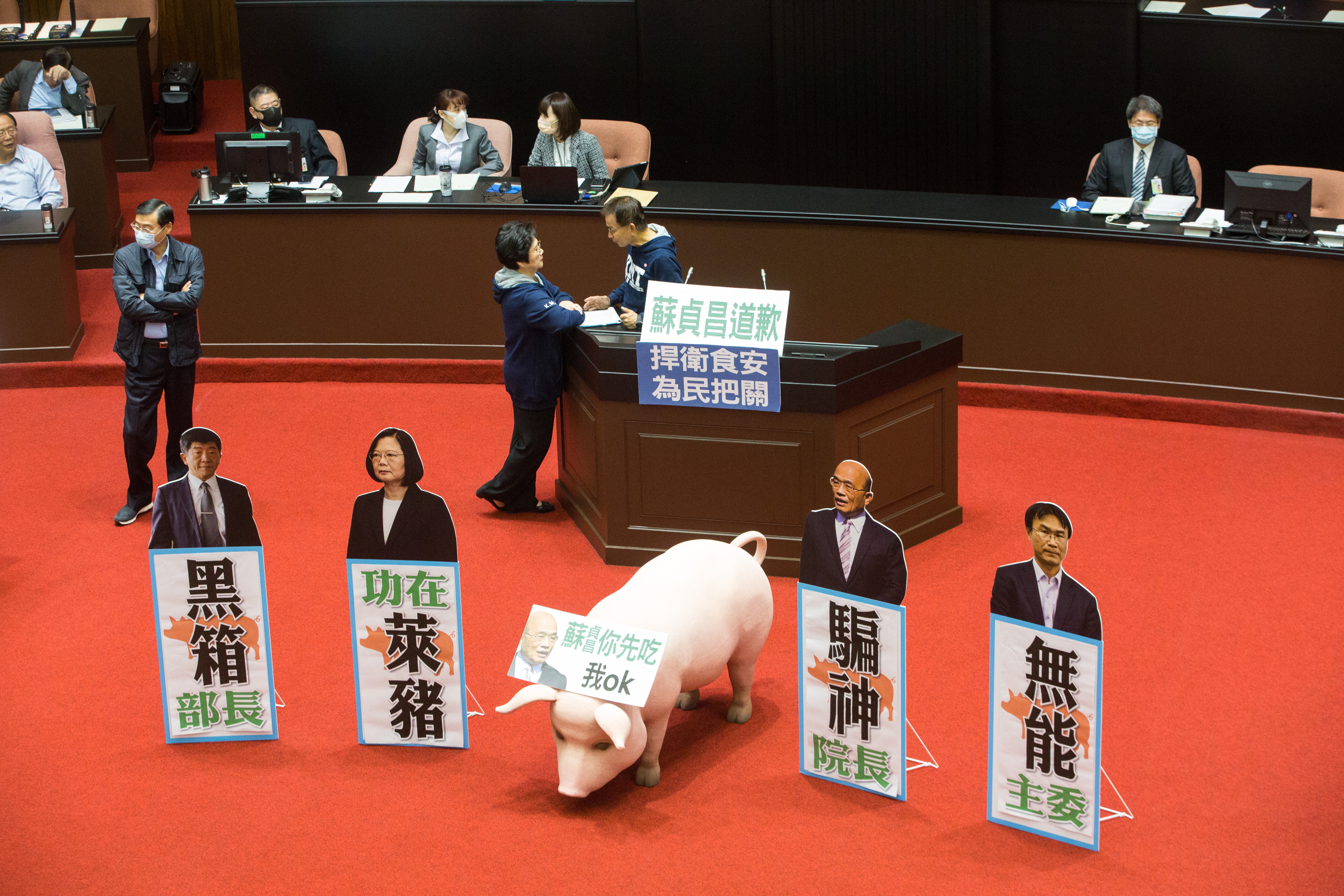 立法院國民黨團為美豬美牛議題杯葛蘇貞昌上台報告；圖為10月30日立法院情形。（本刊資料照）