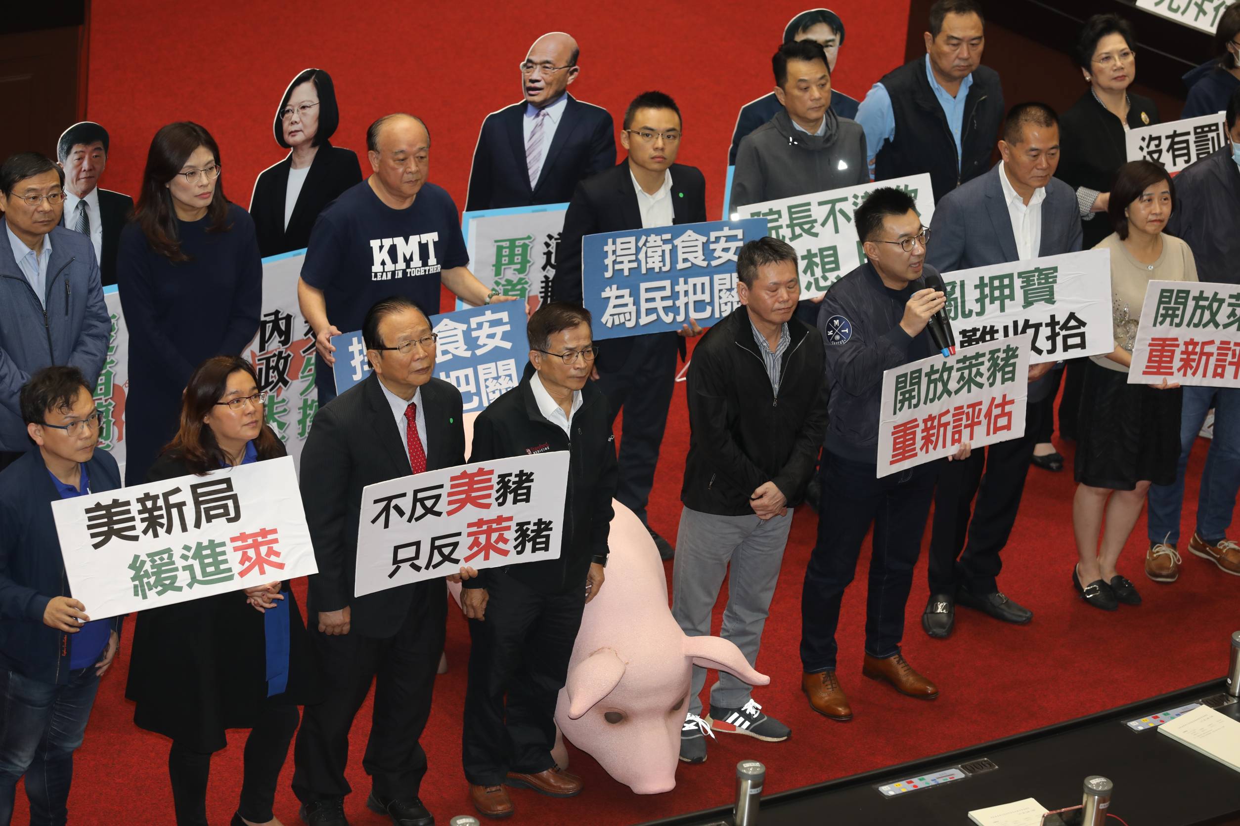 立法院國民黨團為美豬美牛議題杯葛蘇貞昌上台報告；圖為今日立法院情形。