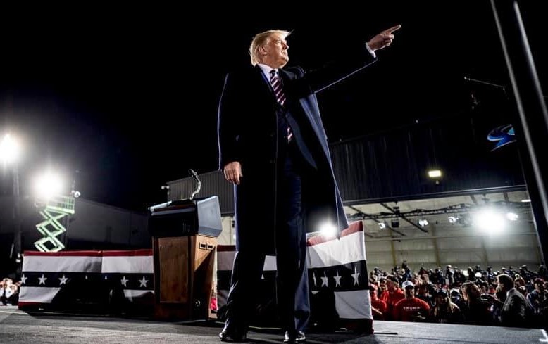 拒絕認輸的川普，將對密西根州「對共和黨及民主黨的開票人員給予差別待遇」提出訴訟。（翻攝自川普臉書）