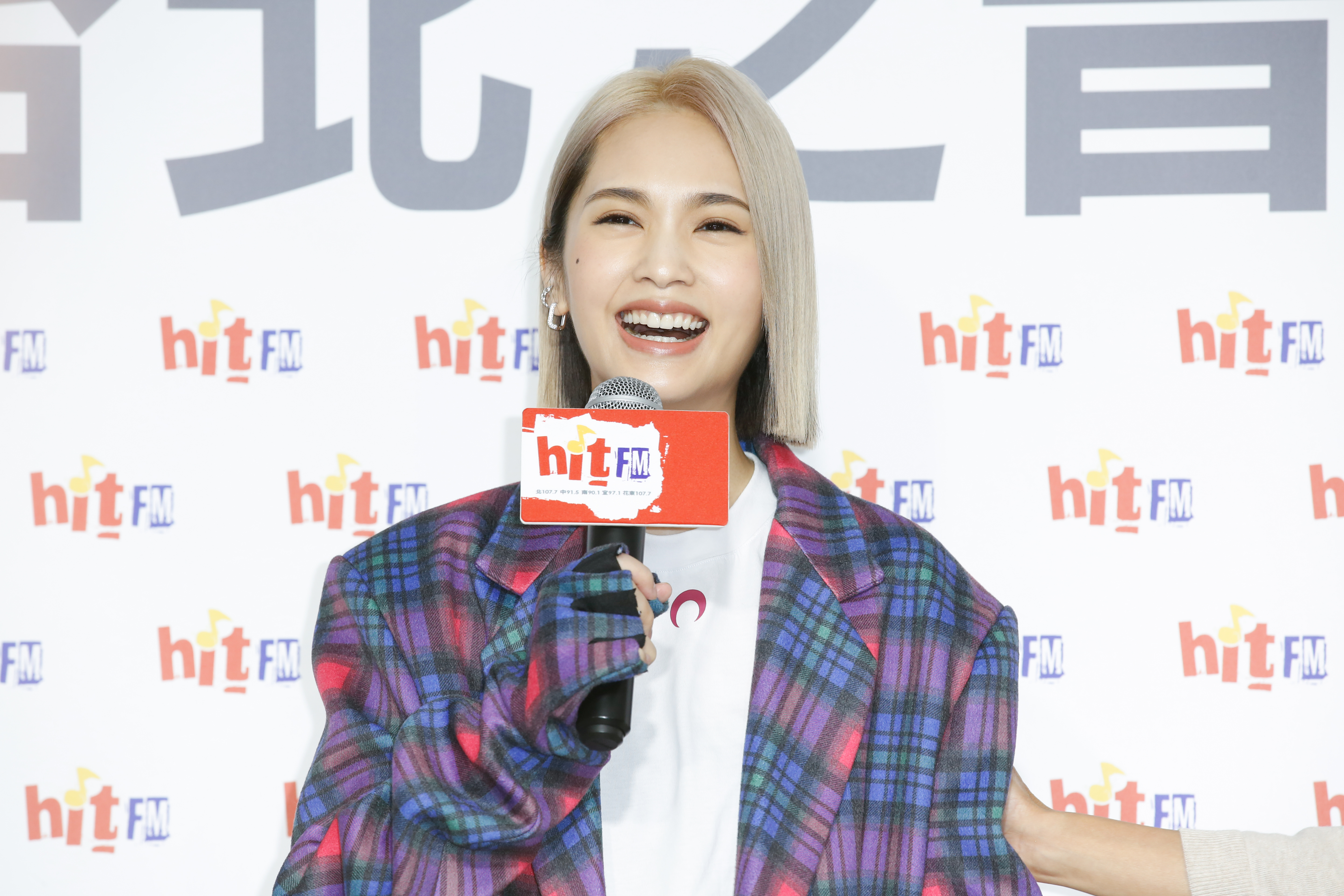 楊丞琳剛忙完演唱會，情緒還保持在亢奮狀態。