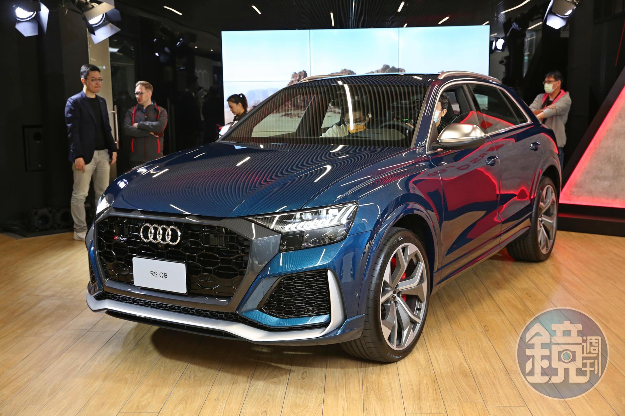 德系奧迪在台發表頂級運動休旅Audi RS Q8,擁有跑車等級的加速性。