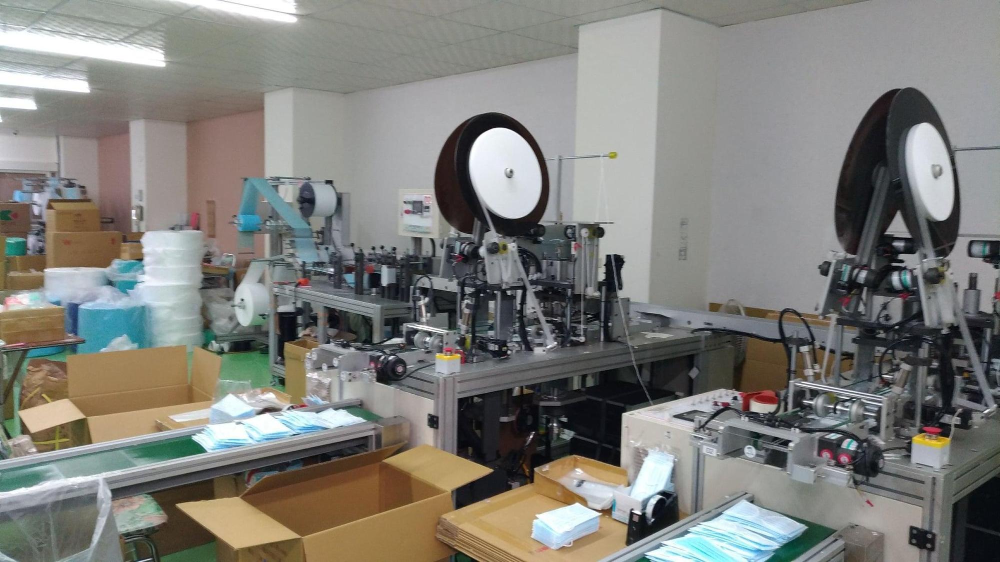 口罩國家隊健康天使公司,被查獲違法製造醫用口罩狂賣千萬片。(翻攝自彰化地檢署臉書)