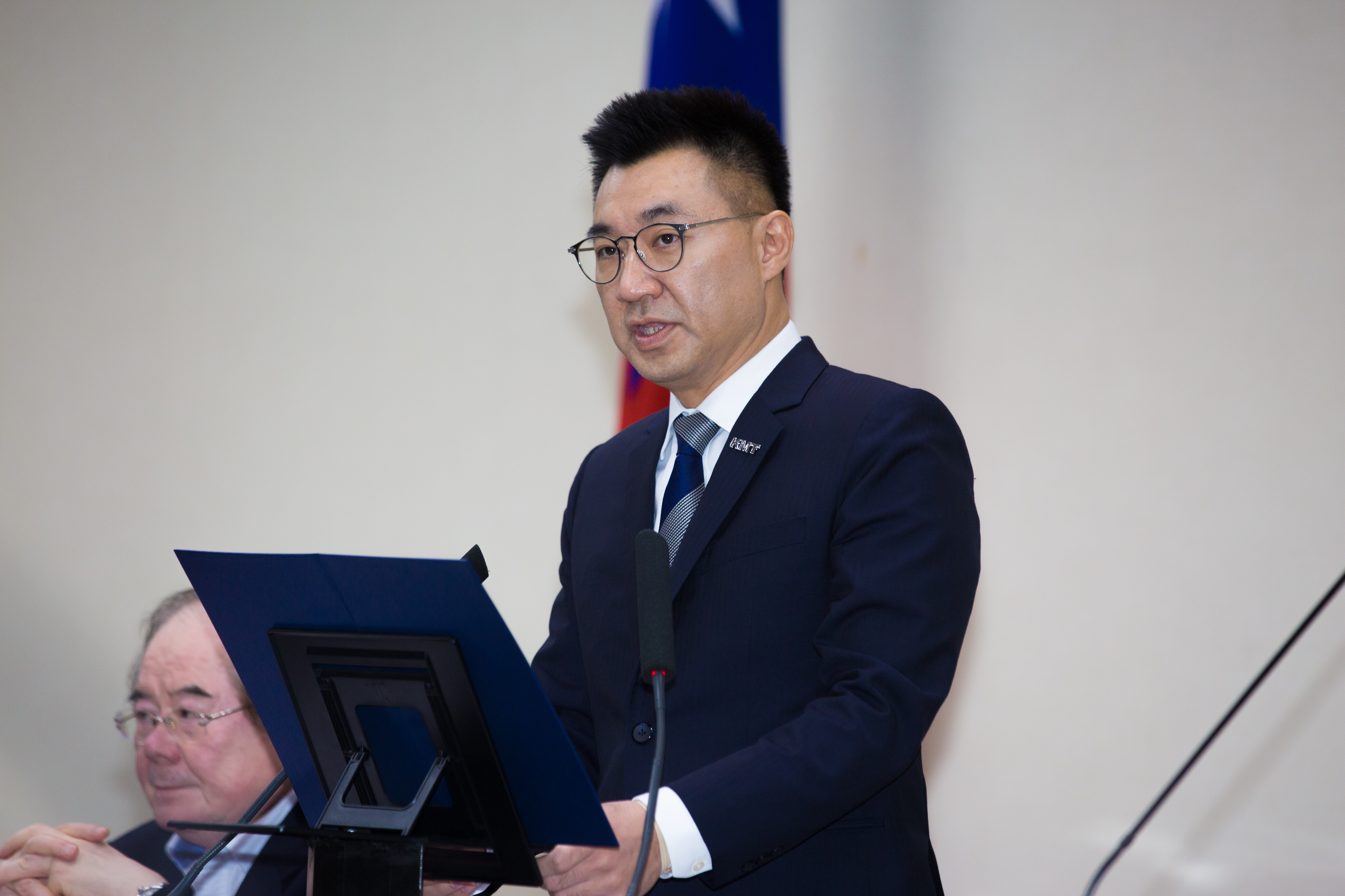 國民黨主席江啟臣批評民進黨，「不釋疑就算了，也不讓人民質疑，標準的就是要用國家機器來殺人，讓人民沒有講話的權利」。（本刊資料照）