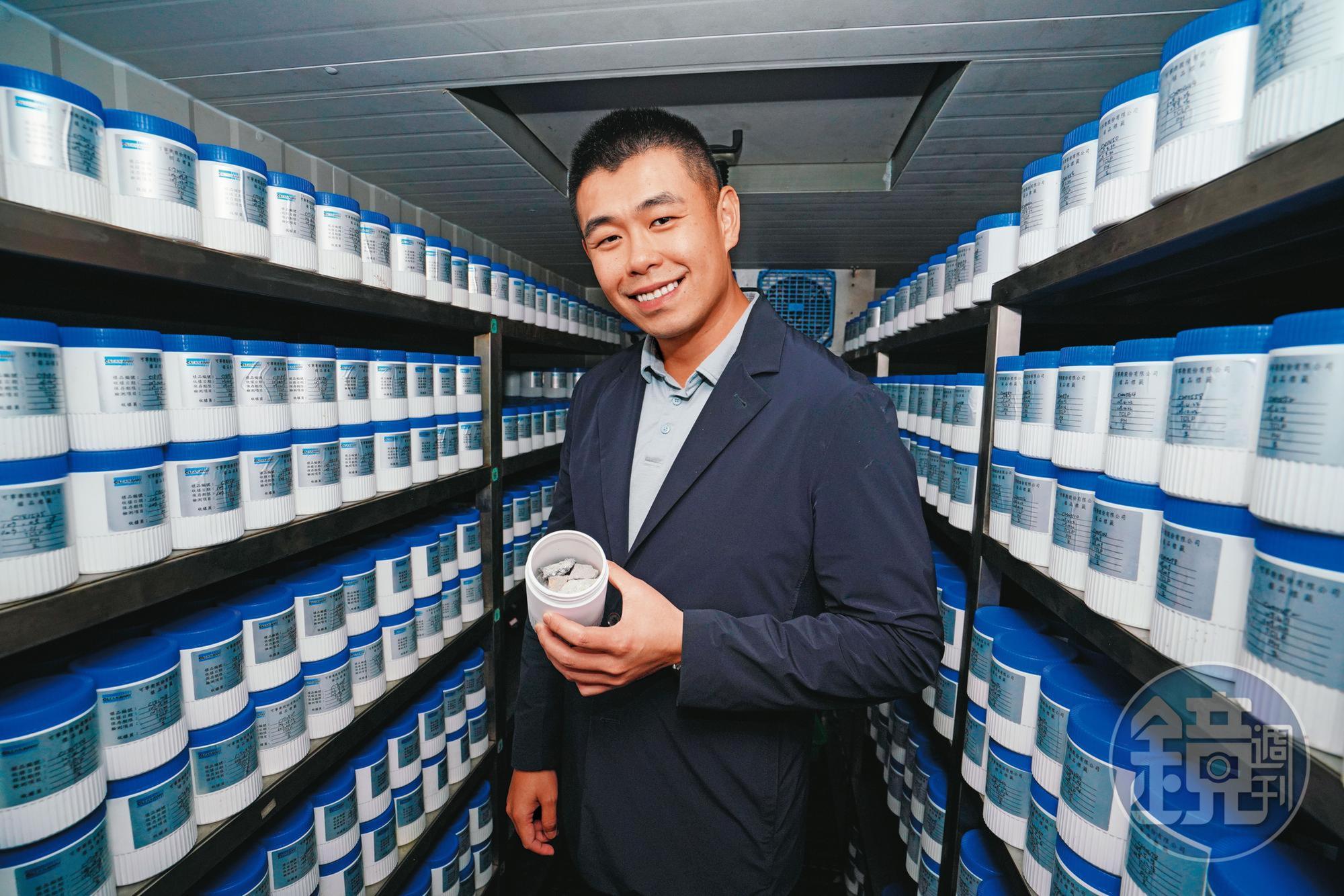 可寧衛保存了超過10萬筆處理、固化後的廢棄物,楊永發說,未來都將用於建構台灣廢棄物DNA資料庫。