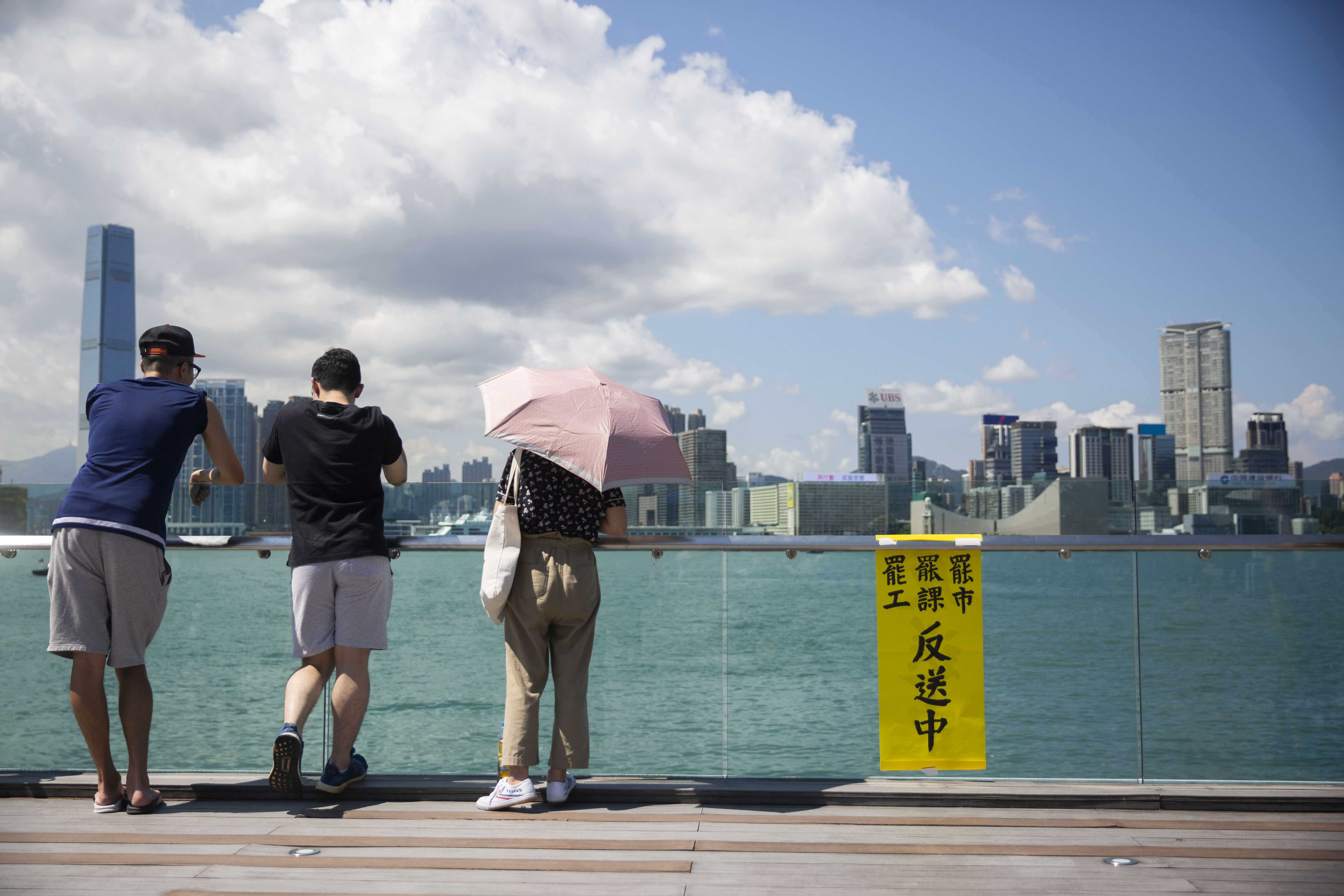 加拿大推出3項新移民措施,讓港人易於在加國居住和求學,參與過反送中運動港人也不會被取消申請資格。(資料照)