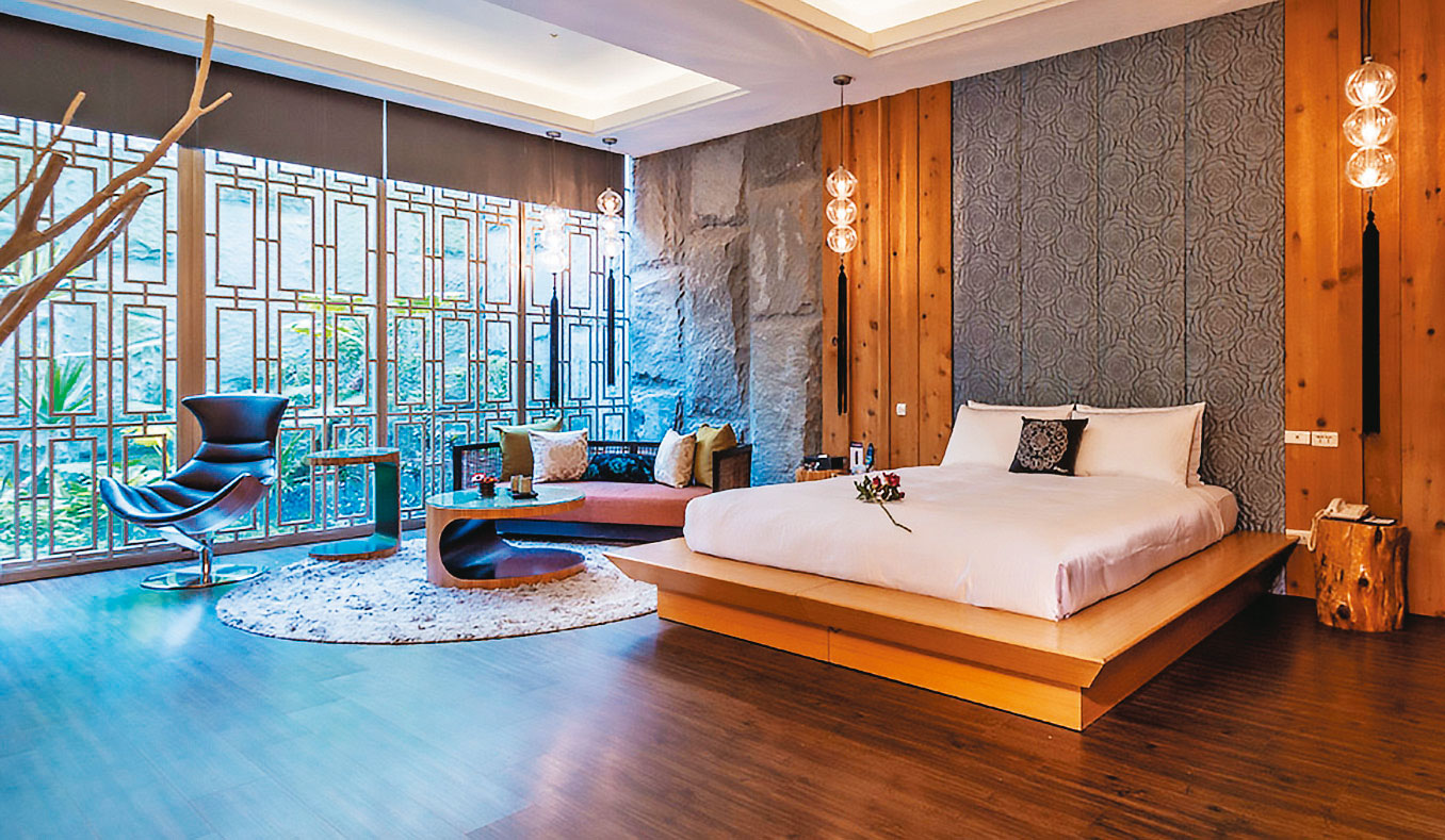 T姓人夫與C姓董娘在台北市大直的汽車旅館偷情、拍下性愛影片。（翻攝沐蘭官網）