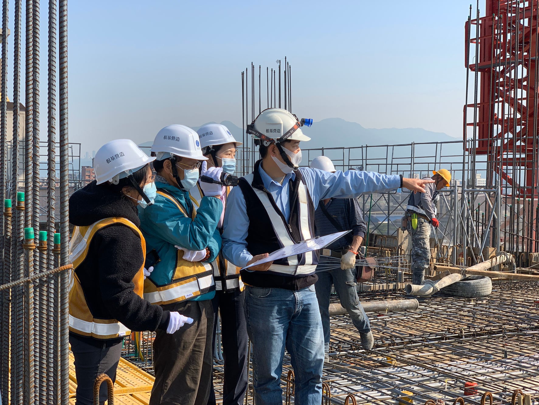 根基營造是股海老牛最喜歡的7%抱緊股，既能左拿股利，還能右賺價差。（翻攝自根基營造臉書）