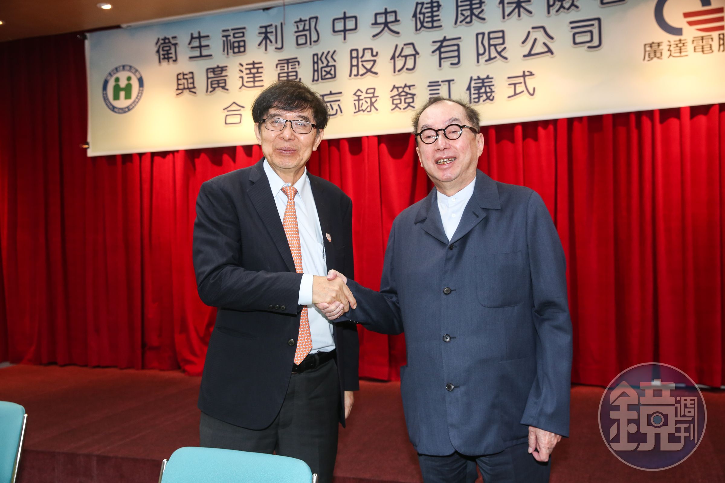 廣達董事長林百里（右）為號稱國內最快和最準的柏勝生技快篩檢測的背後金主。