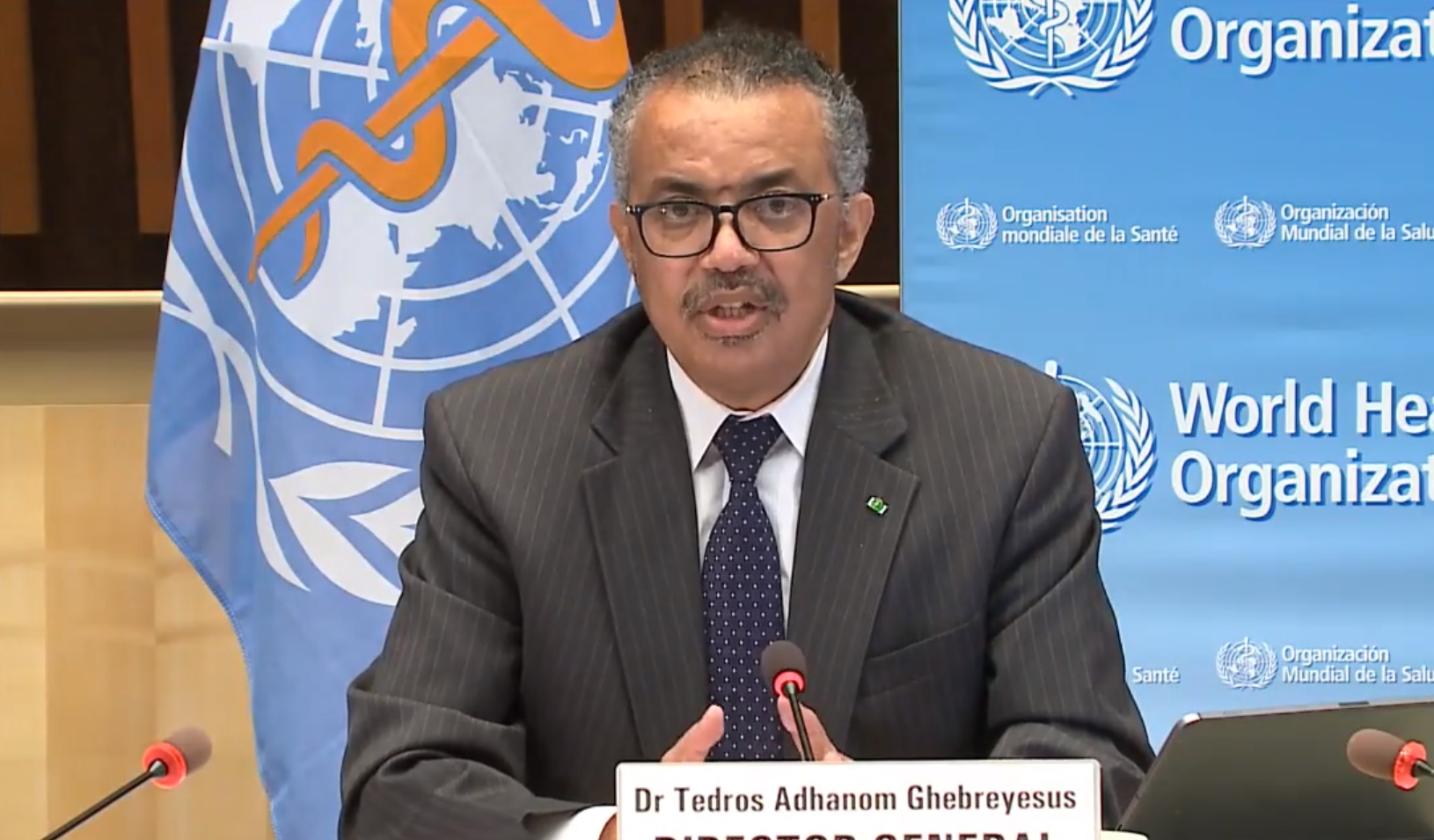 譚德塞直言「光靠疫苗無法結束疫情大流行」,他呼籲各國應採取行動。(翻攝自世界衛生組織推特)