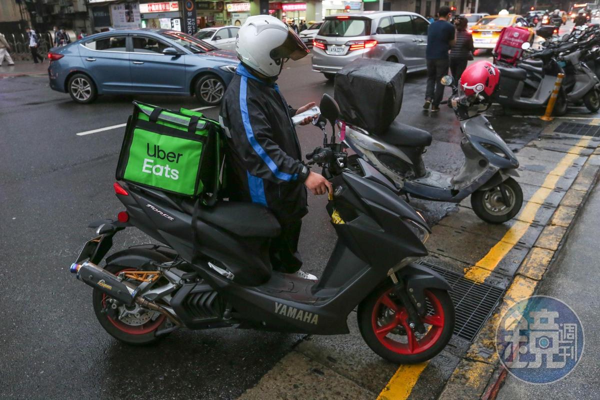 有網友PO文，感謝好心外送員解救被反鎖的全家人。示意圖，非當事者。（本刊資料照）