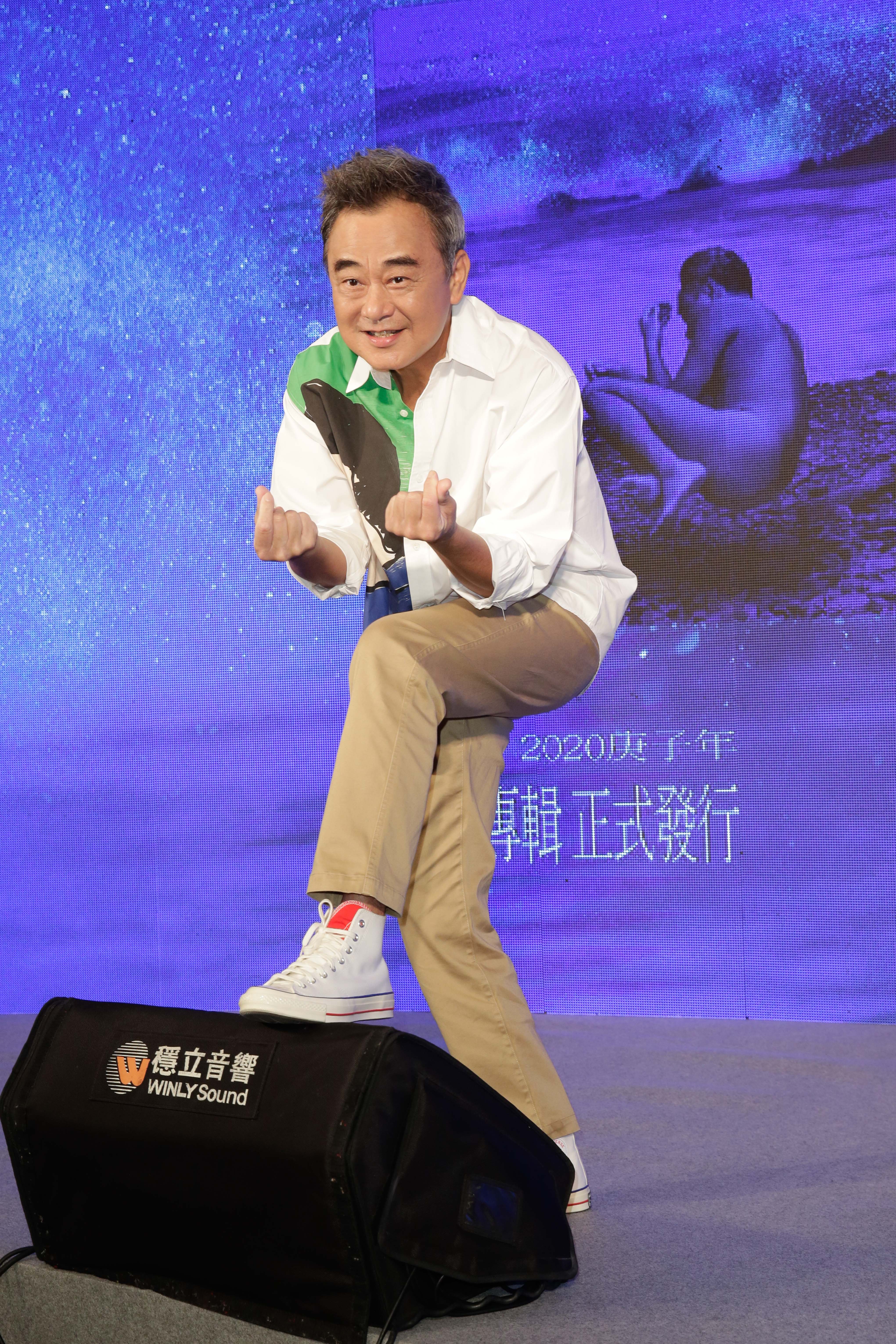 陳昇因口腔不適,住院檢查後,發現長了一顆腫瘤,幸虧發現得早,以手術切除。