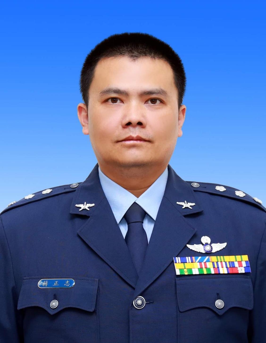 第26作戰隊隊長蔣正志昨駕駛F-16突失聯,目前正全力搜救中。(國防部提供)