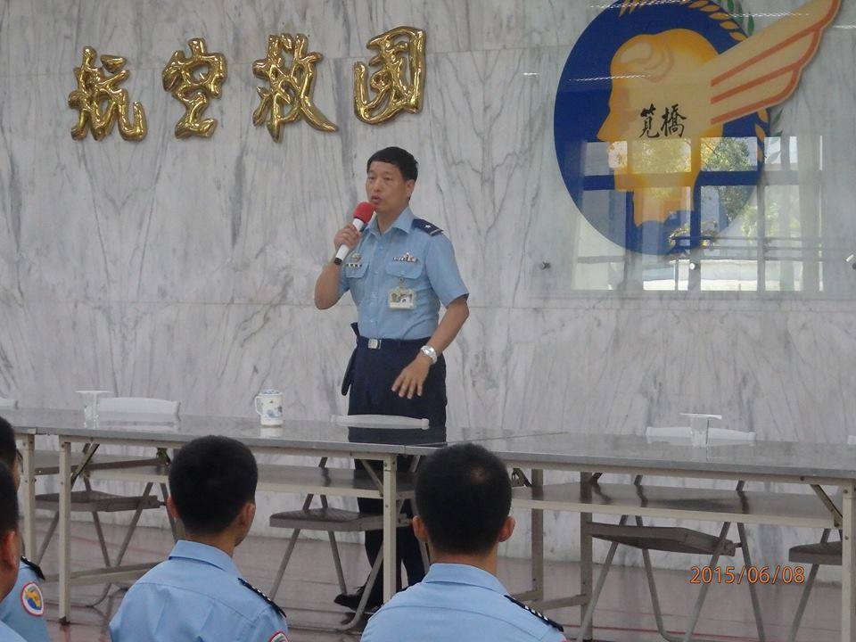 針對F-16失聯，前空軍副司令張延廷認為，「機械因素很高」。（翻攝自張廷廷臉書）