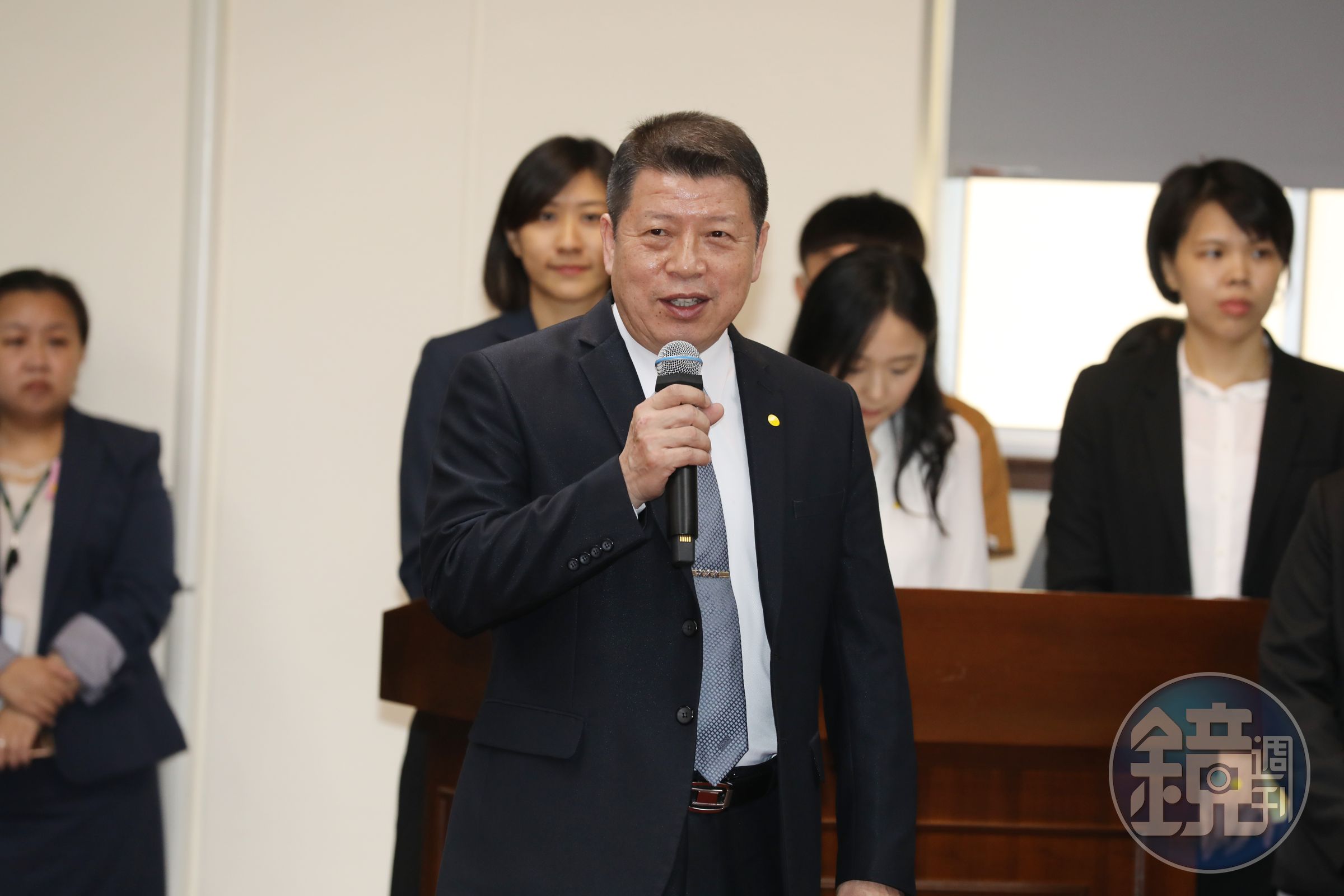 有退役飛官認為事故原因不能排除是共機擾台增負荷，國防部副部長張哲平否認此說法。（本刊資料照）