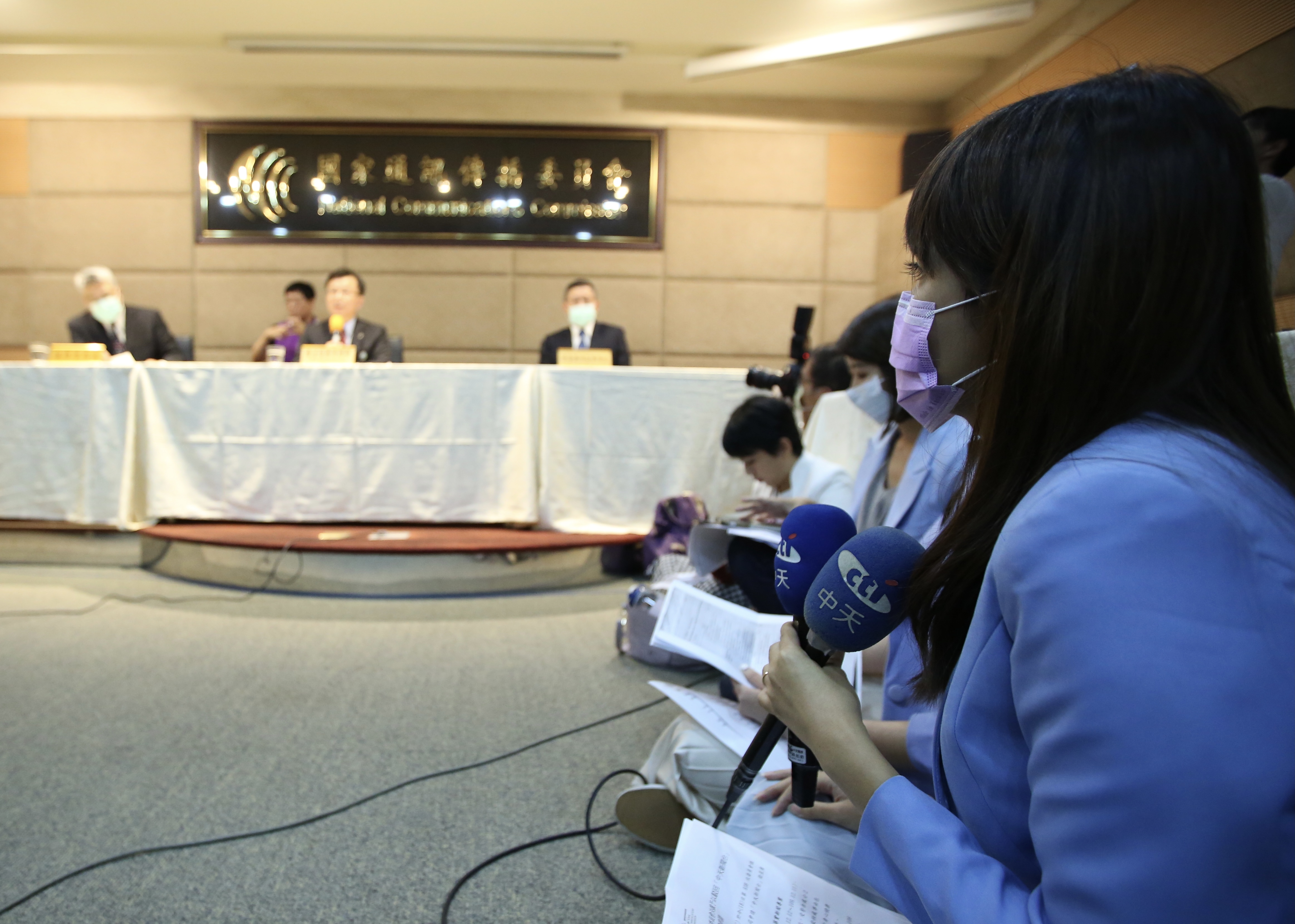 NCC宣布不同意中天新聞台換照，引發各界議論。