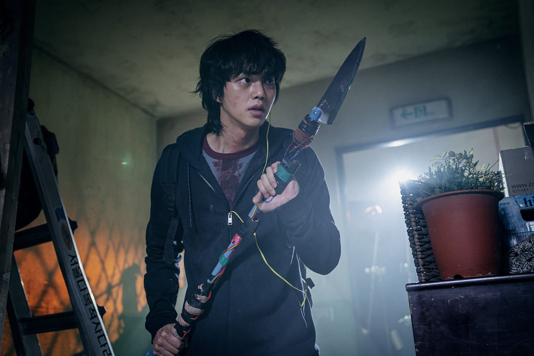 宋江將在Netflix原創韓劇《Sweet Home》飾演成為末日救命英雄的魯蛇男。(Netflix提供)