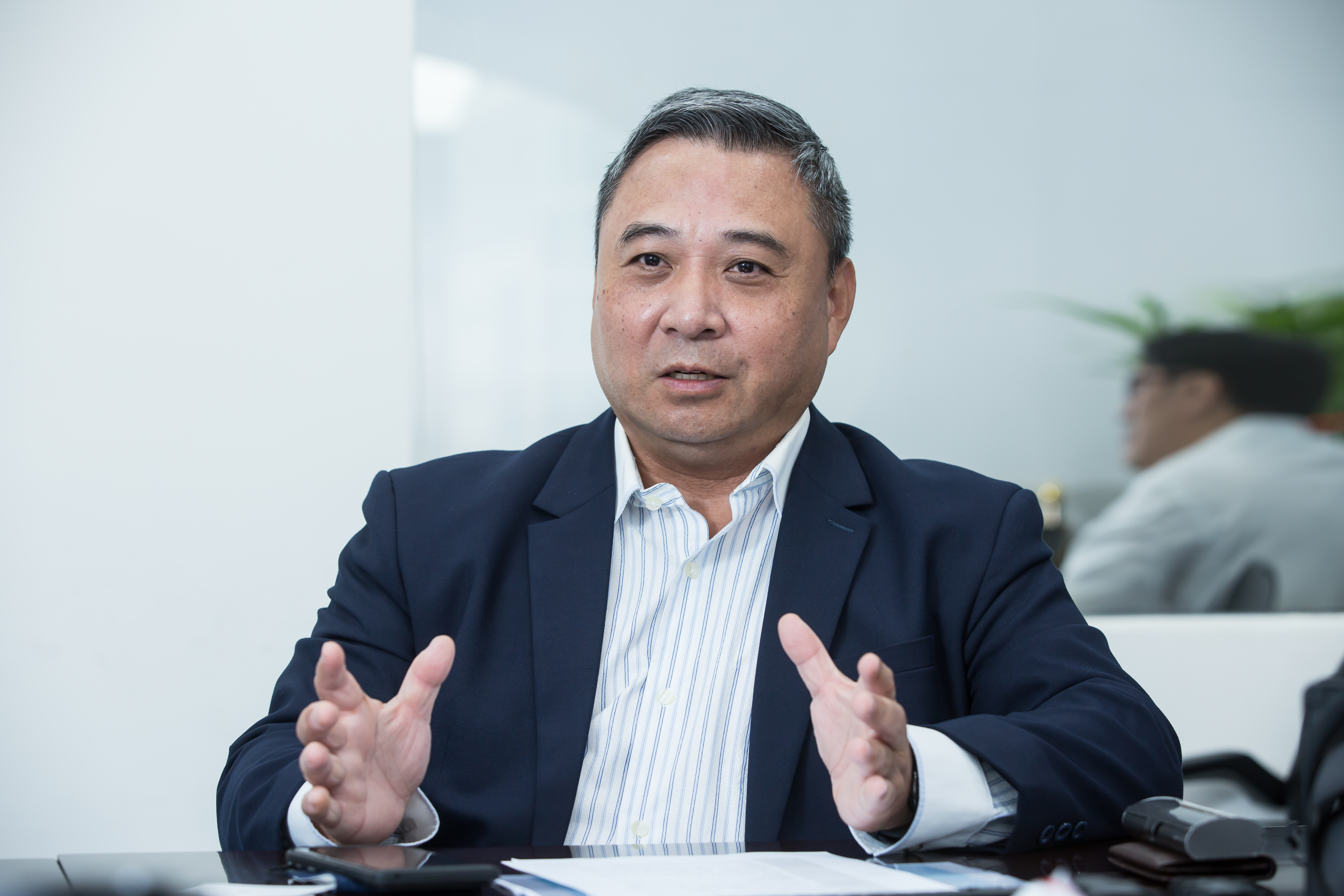 李坤蒼是衝刺型領導者，早期初入社會便獲得日本老闆賞識。