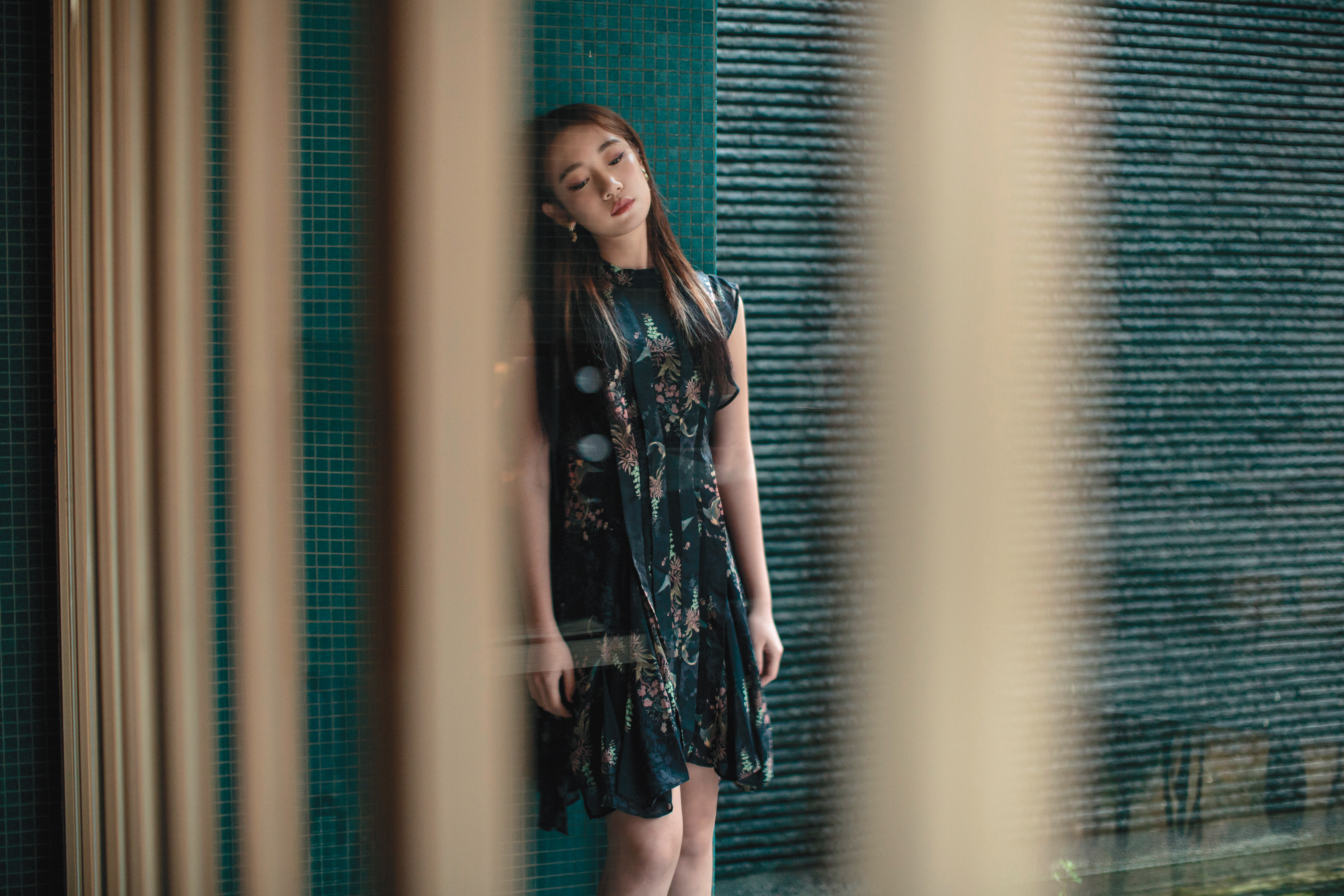 吳卓源很願意試不同唱腔，古典鋼琴訓練背景的她不對音樂設限，就如同她的造型也一直在試各種風格。