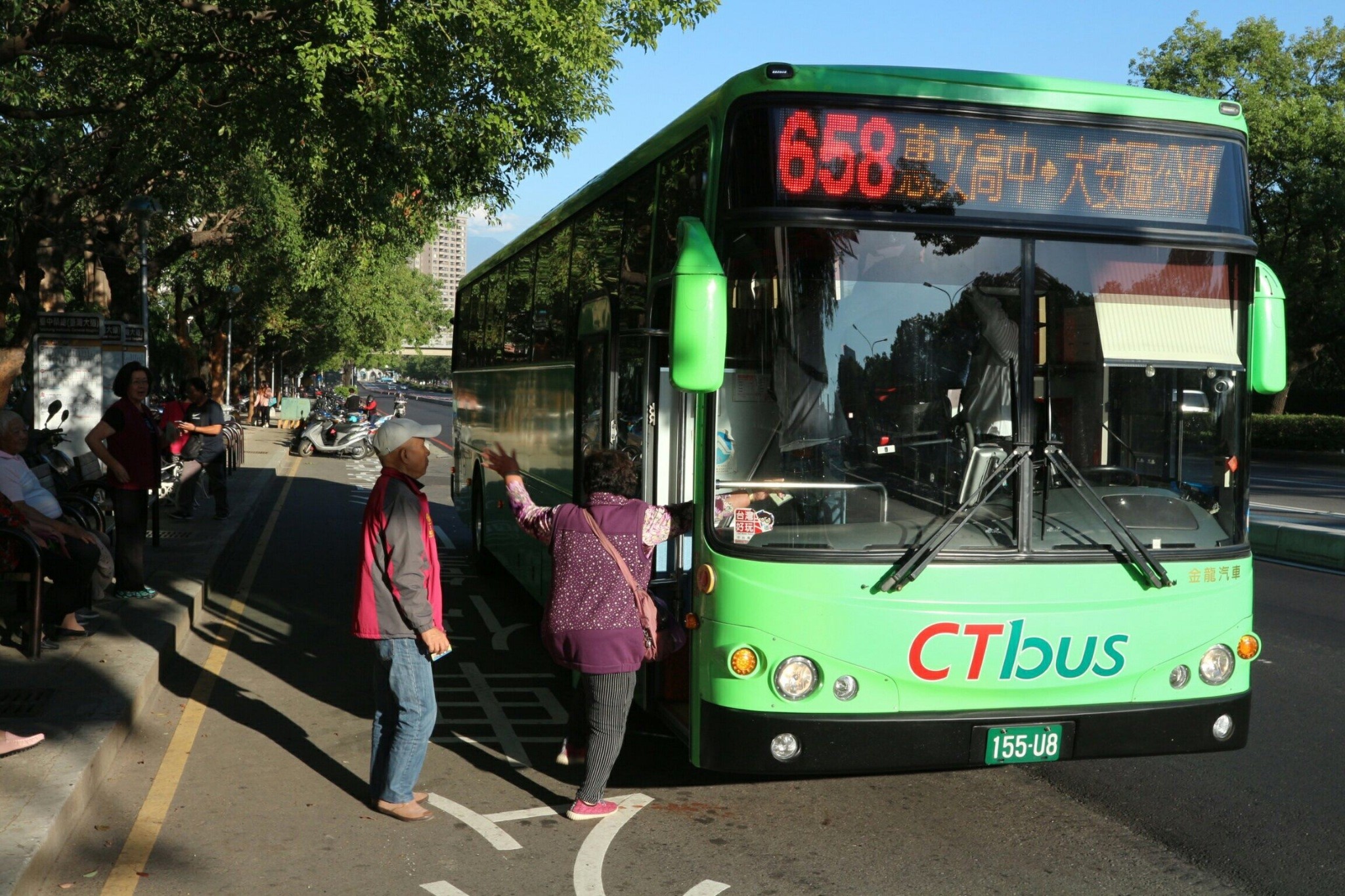 台中市公車優惠措施明年限定市民使用，12月1日起展開綁卡作業。（讀者投書）