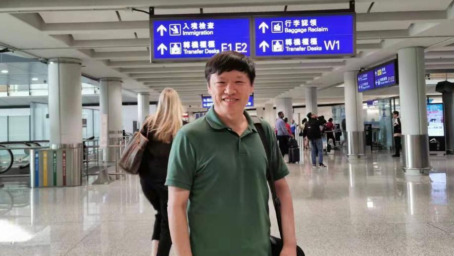 胡錫進稱中國是能屈能伸的世界老二，而台灣則猶如「1949年被包圍起來的北平」，解放軍已兵臨城下。（翻攝自胡錫進推特）