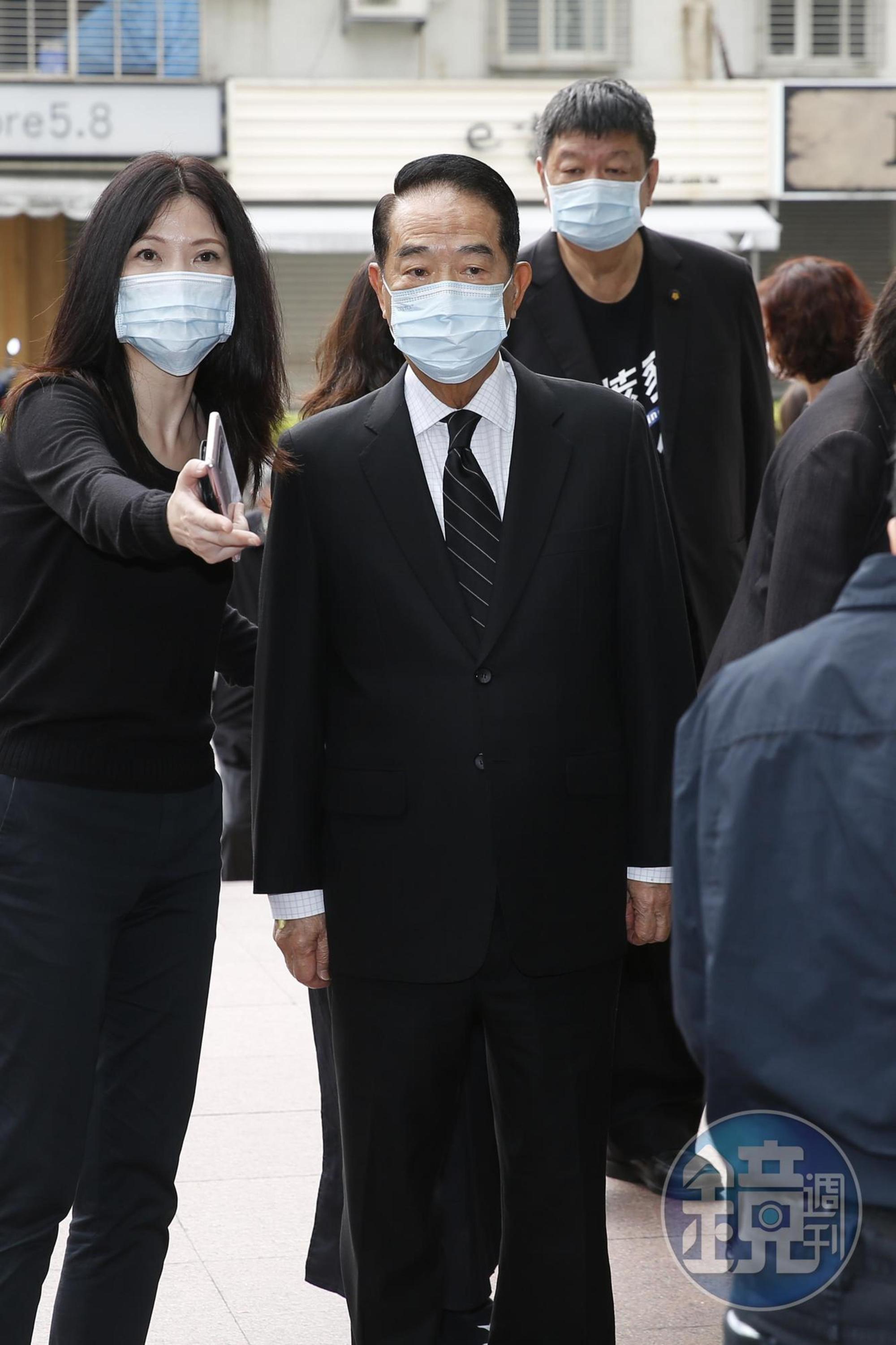 親民黨主席宋楚瑜前來致意。