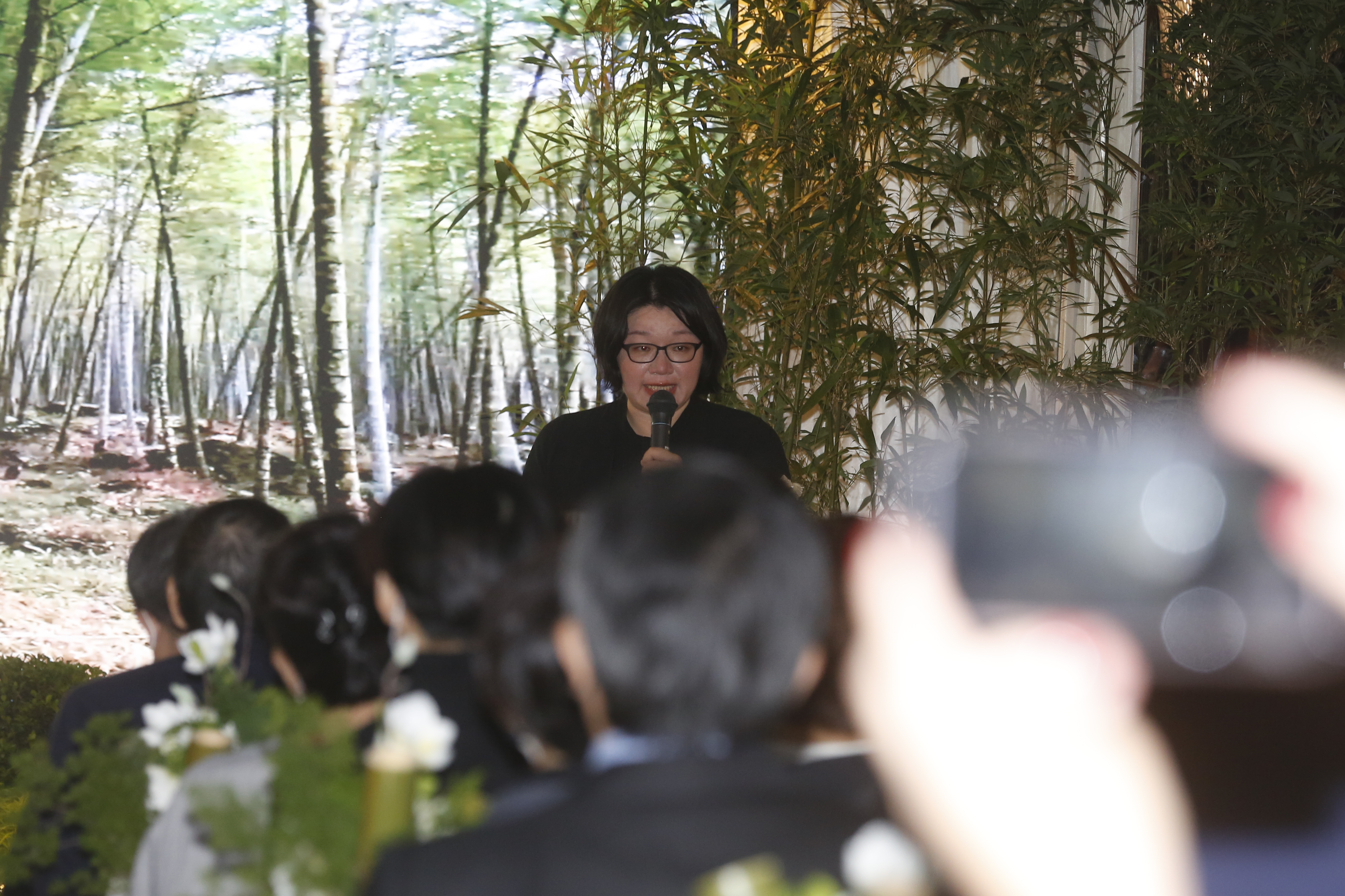 張毅女兒張源表達對父親無限的懷念與敬愛。