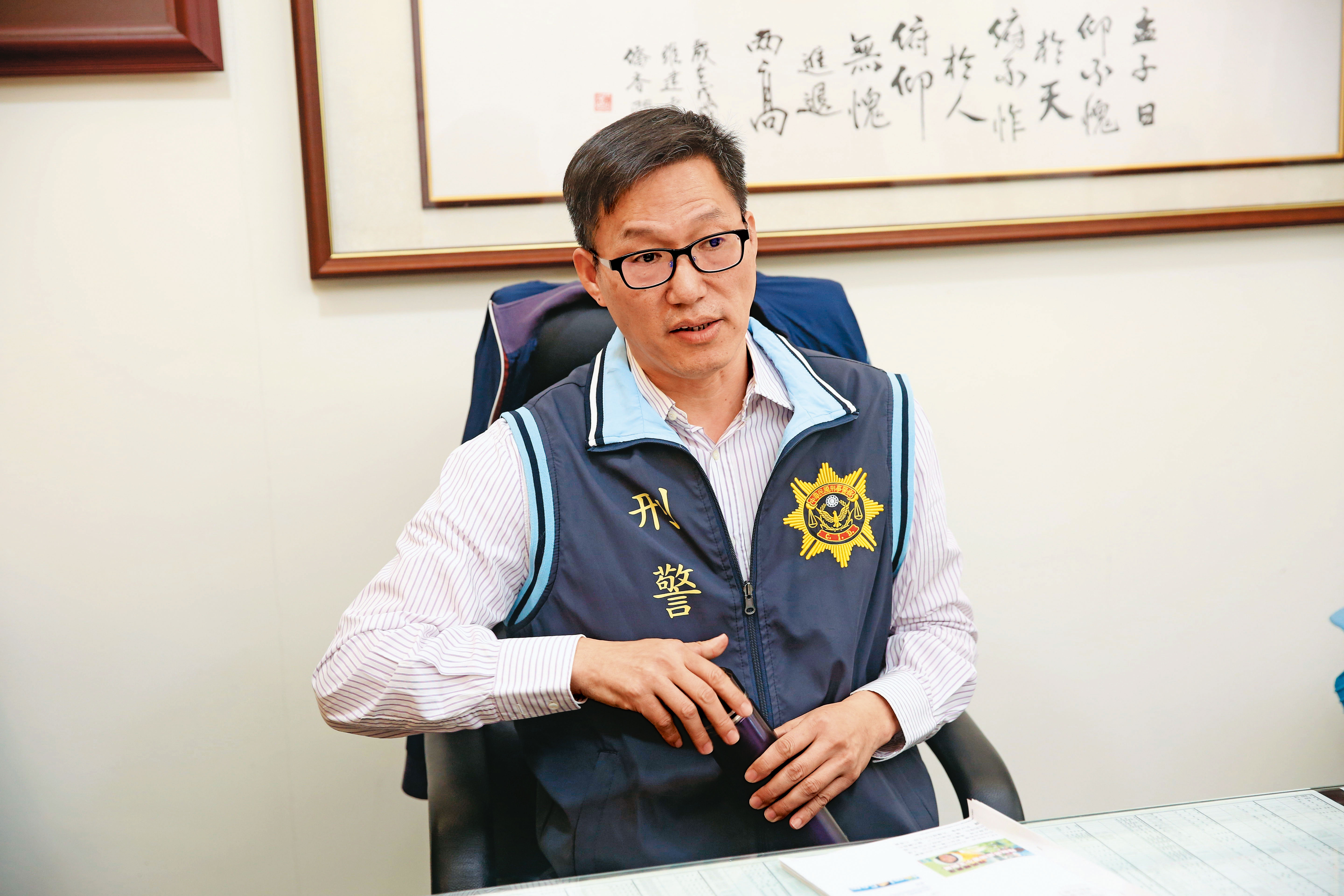承辦台灣首宗開膛殺人案的警官張俊明（圖），對凶手的冷血，印象深刻。