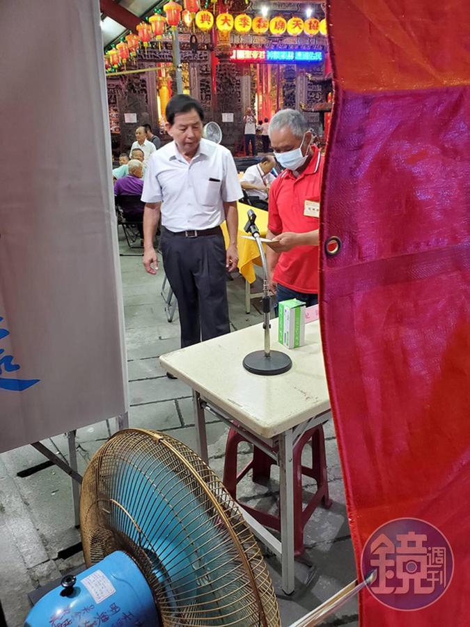 吳朝煌指控，吳宏昱在投票時逕行監票，認為他的當選無效。（讀者提供）